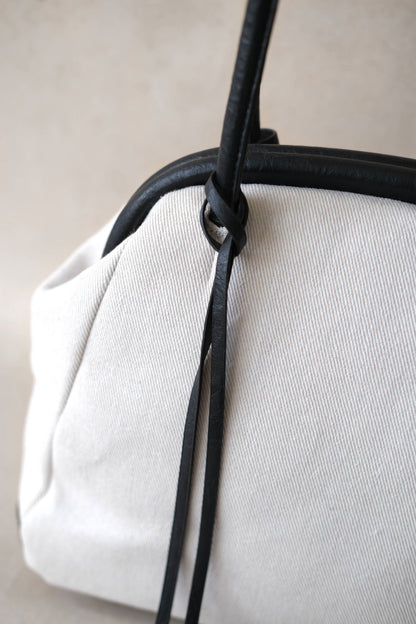The Isabelle Shell Tote - White