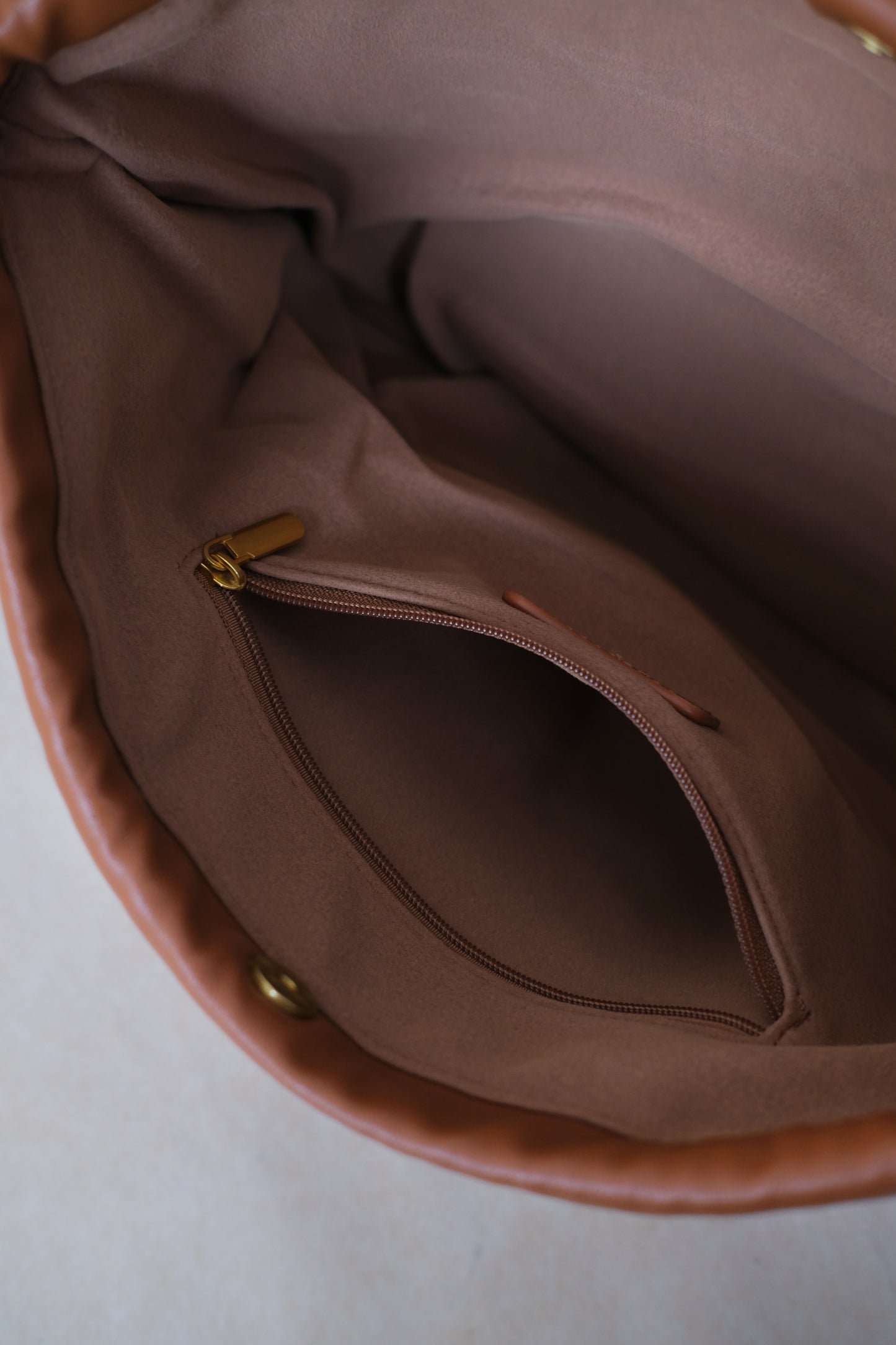 Artisan Cloud Satchel - Shinny Chestnut