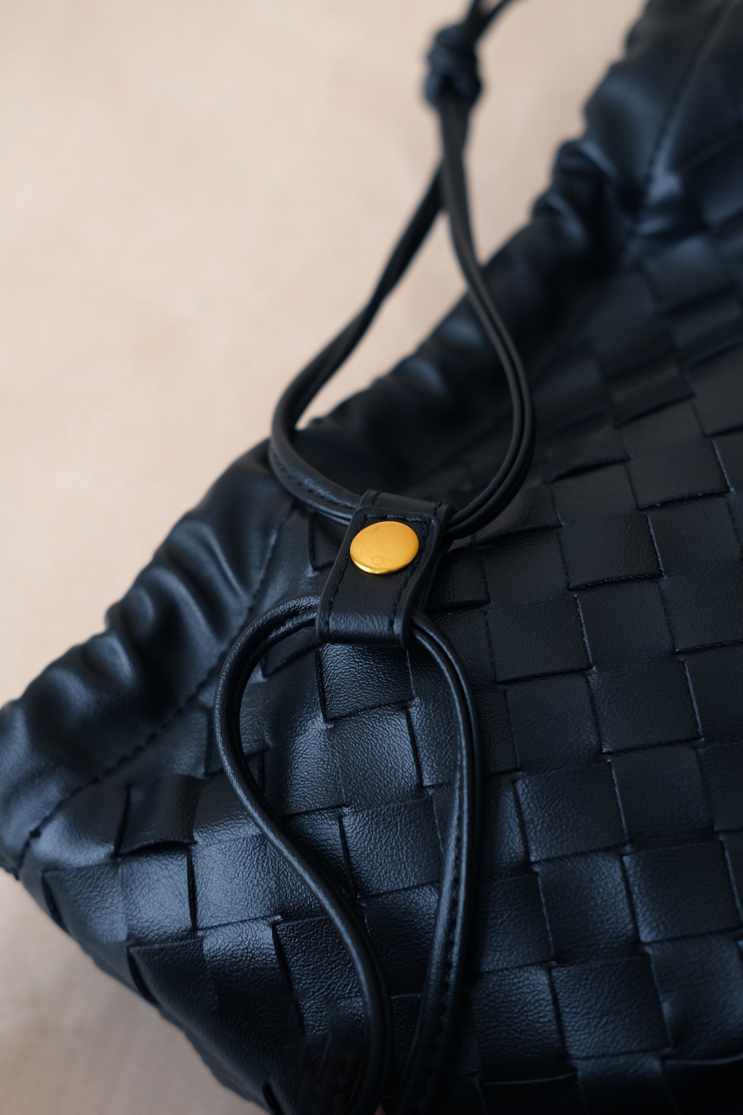 Artisan Cloud Satchel - Shinny Black