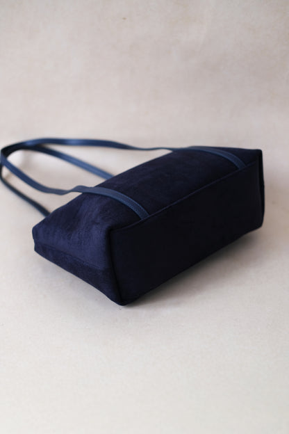 Matte Épure Carry Tote - Dark Blue