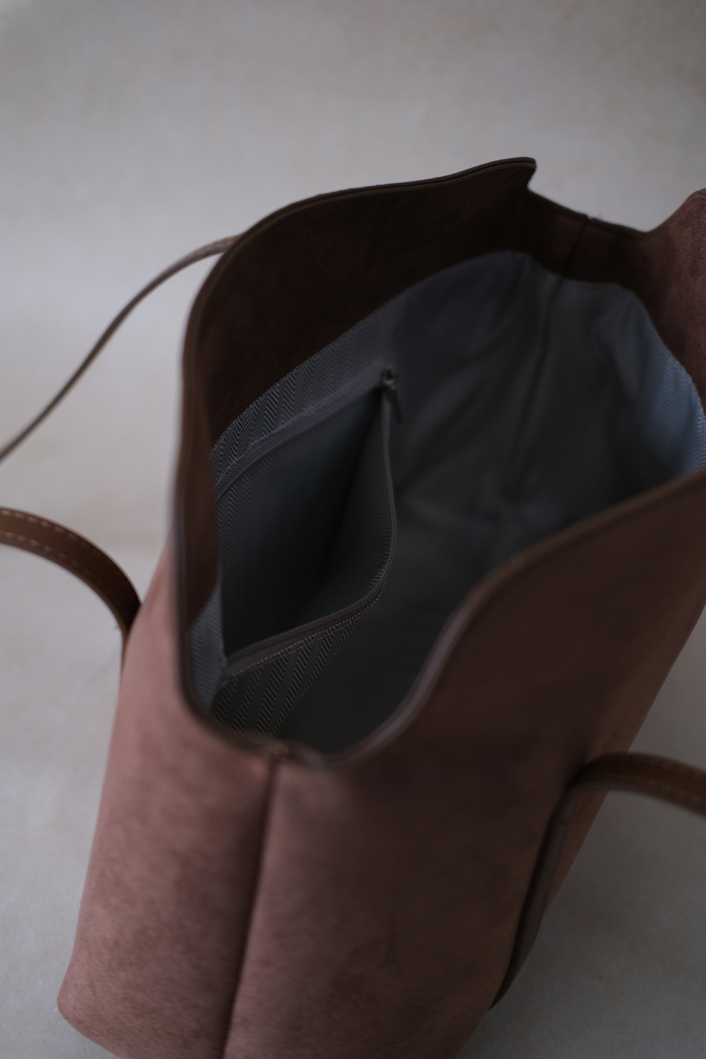 Matte Épure Carry Tote - Chestnut