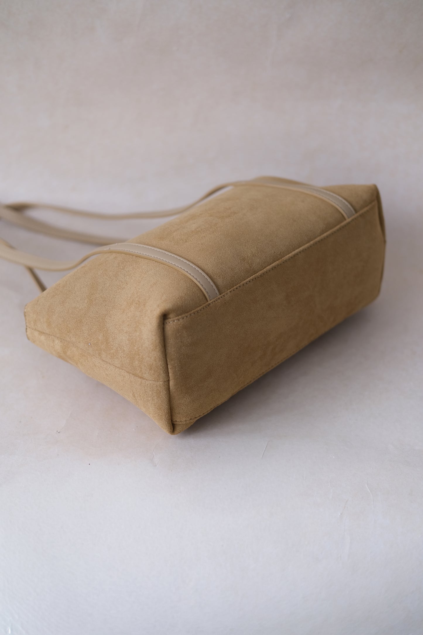 Matte Épure Carry Tote - Khaki