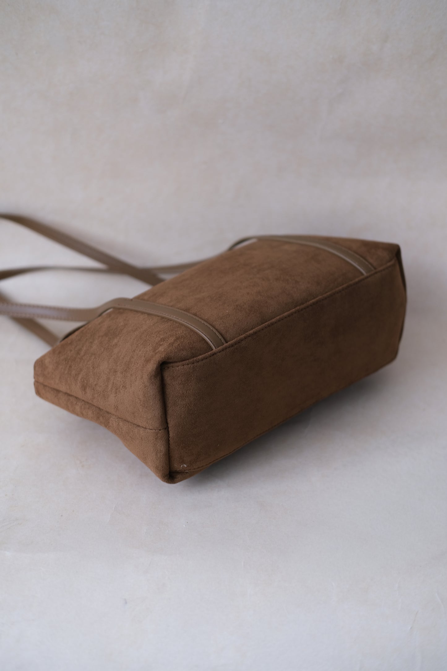 Matte Épure Carry Tote - Camel