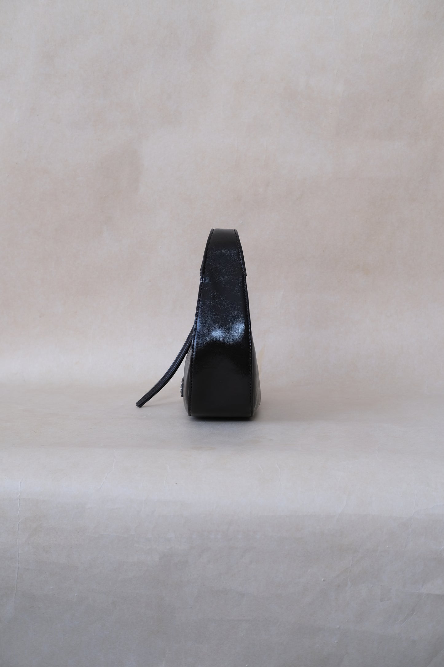 Véra Mini Hobo Bag - Classic Black