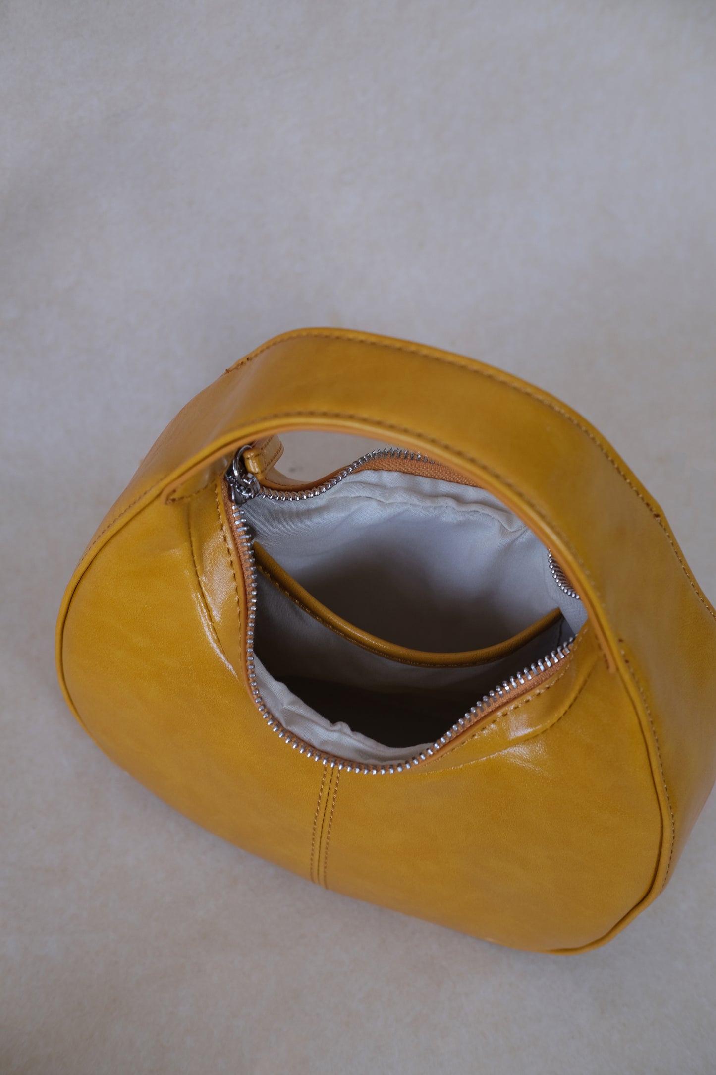 Véra Mini Hobo Bag - Ginger Yellow