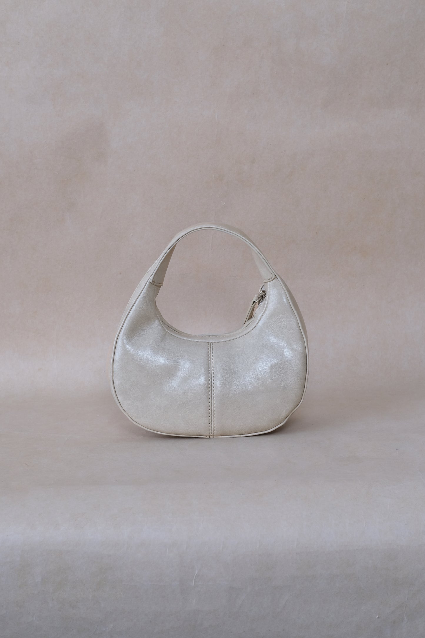 Véra Mini Hobo Bag - White Sand