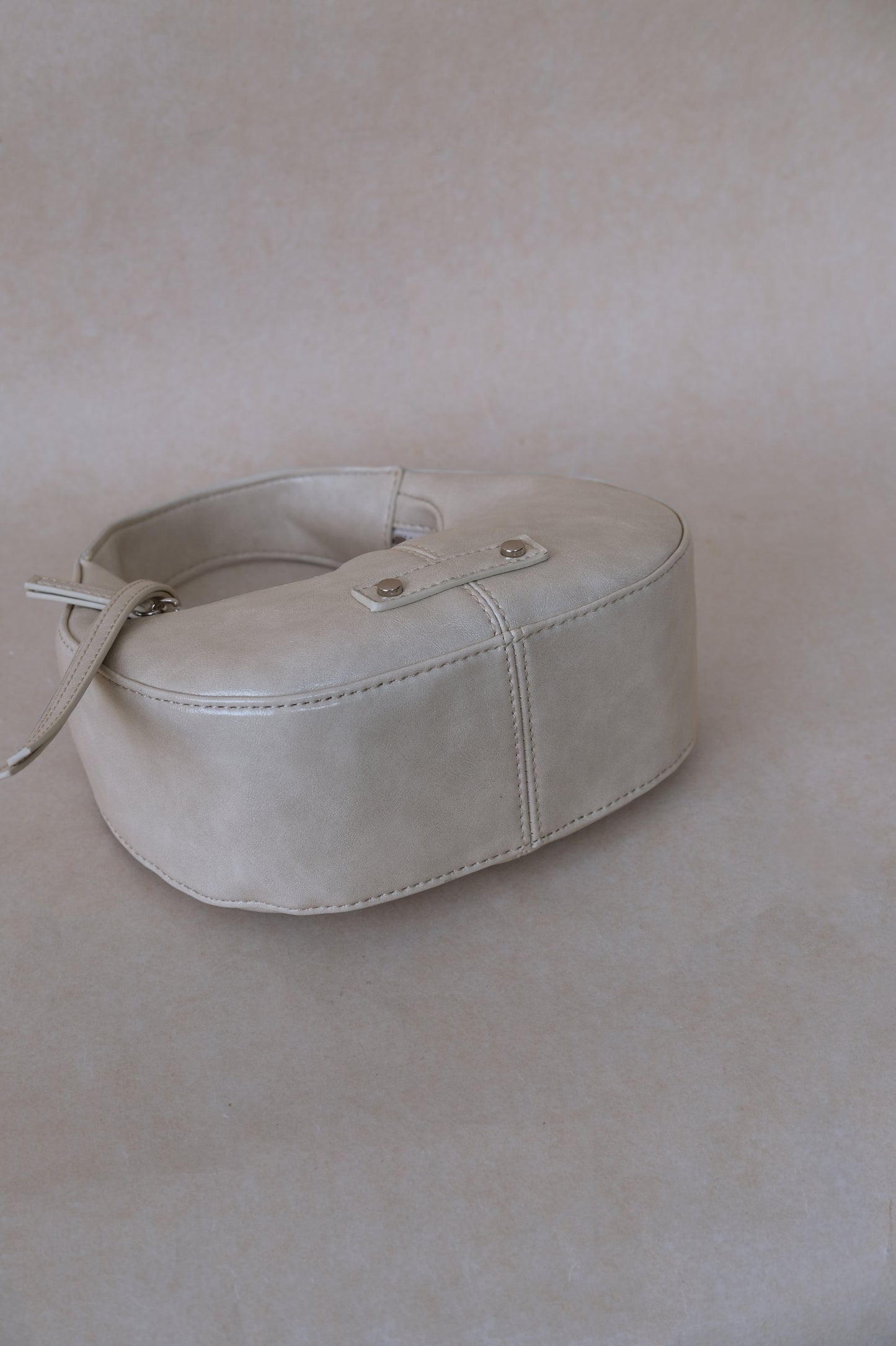 Véra Mini Hobo Bag - White Sand