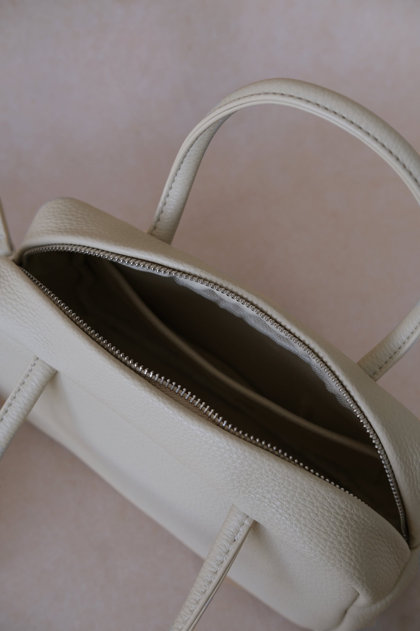 Aurelia Mini Boston - Cream White