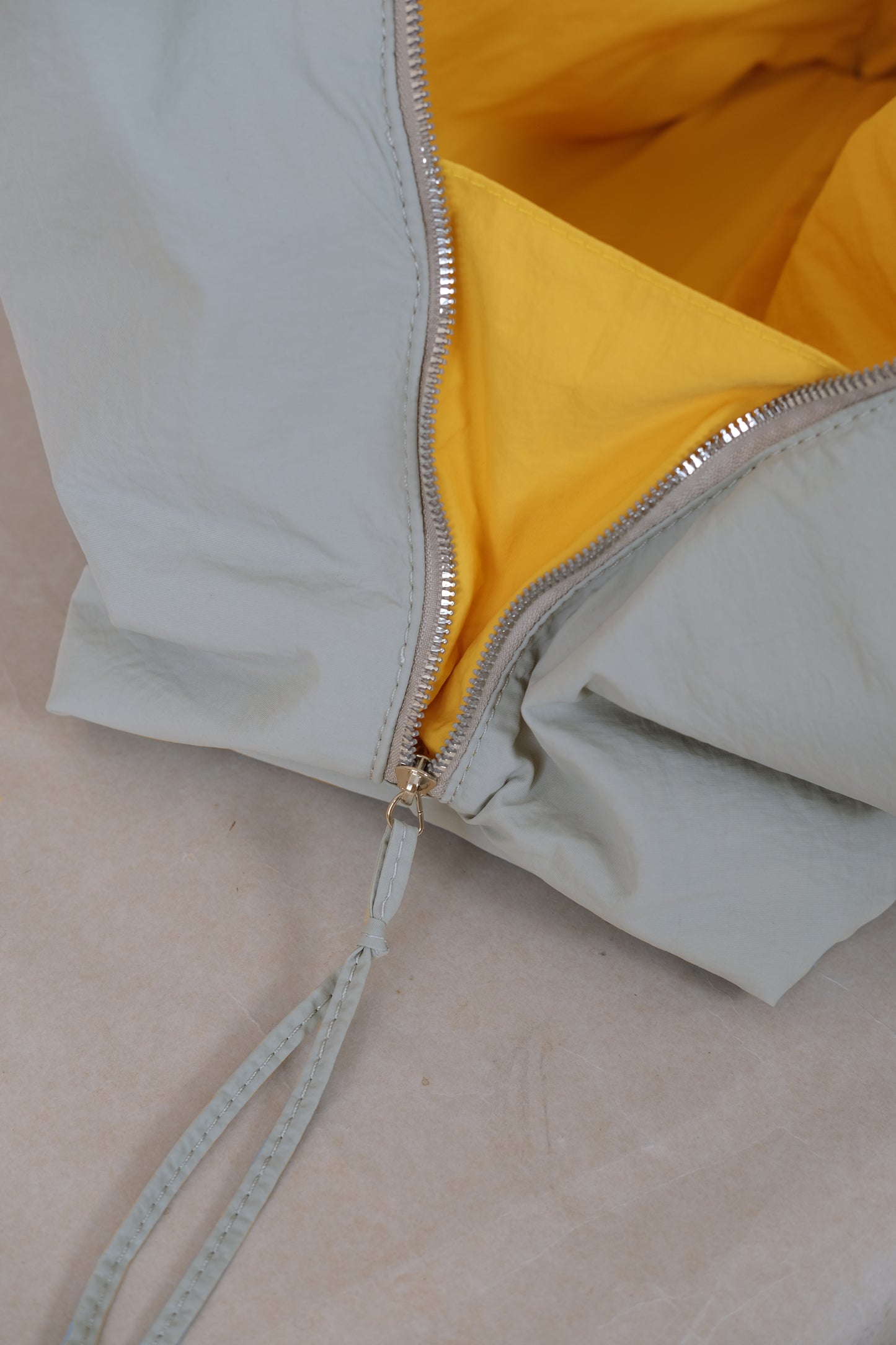 Noir Atelier Utility Tote - Grey Yellow