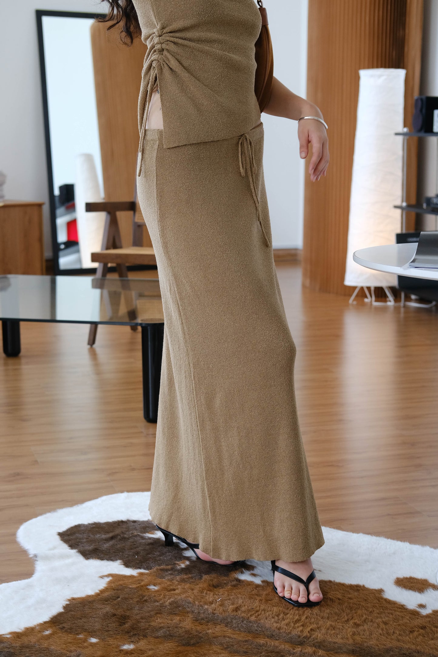 Woolen skirt in brown