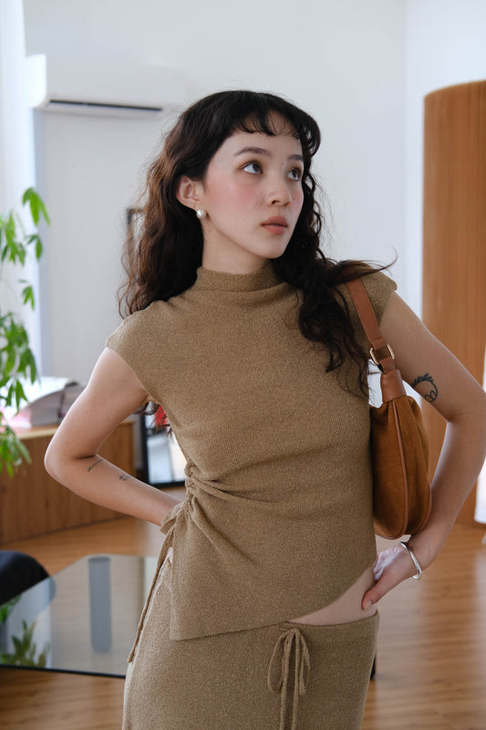 Woolen short T-shirt in brown