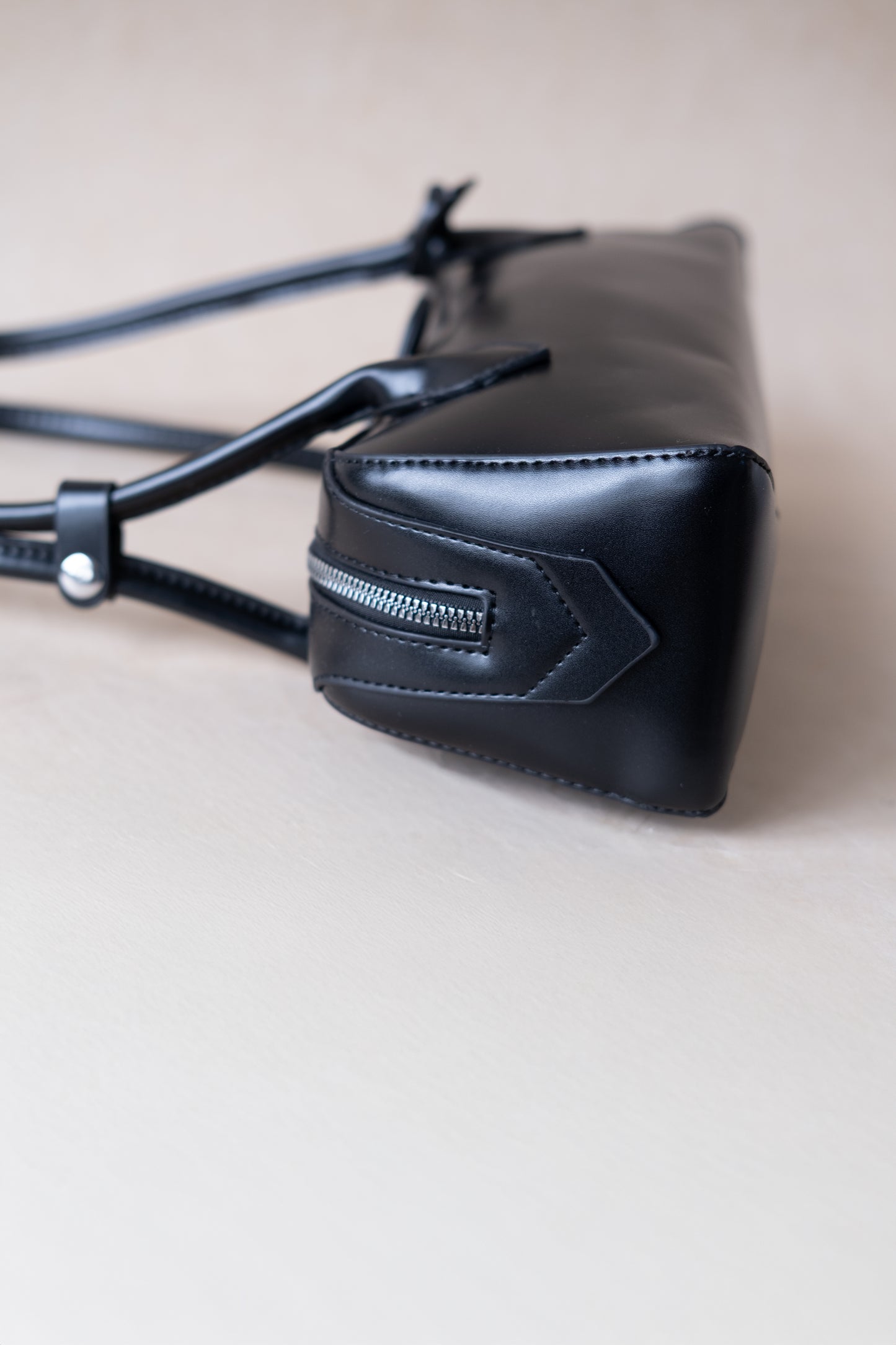 Clémence Shoulder Baguette - Classic Black