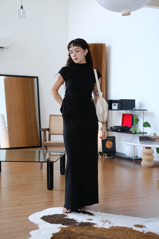 [2Pcs Suits] For Woolen Short T-shirt  + Woolen Skirt In Classic Black