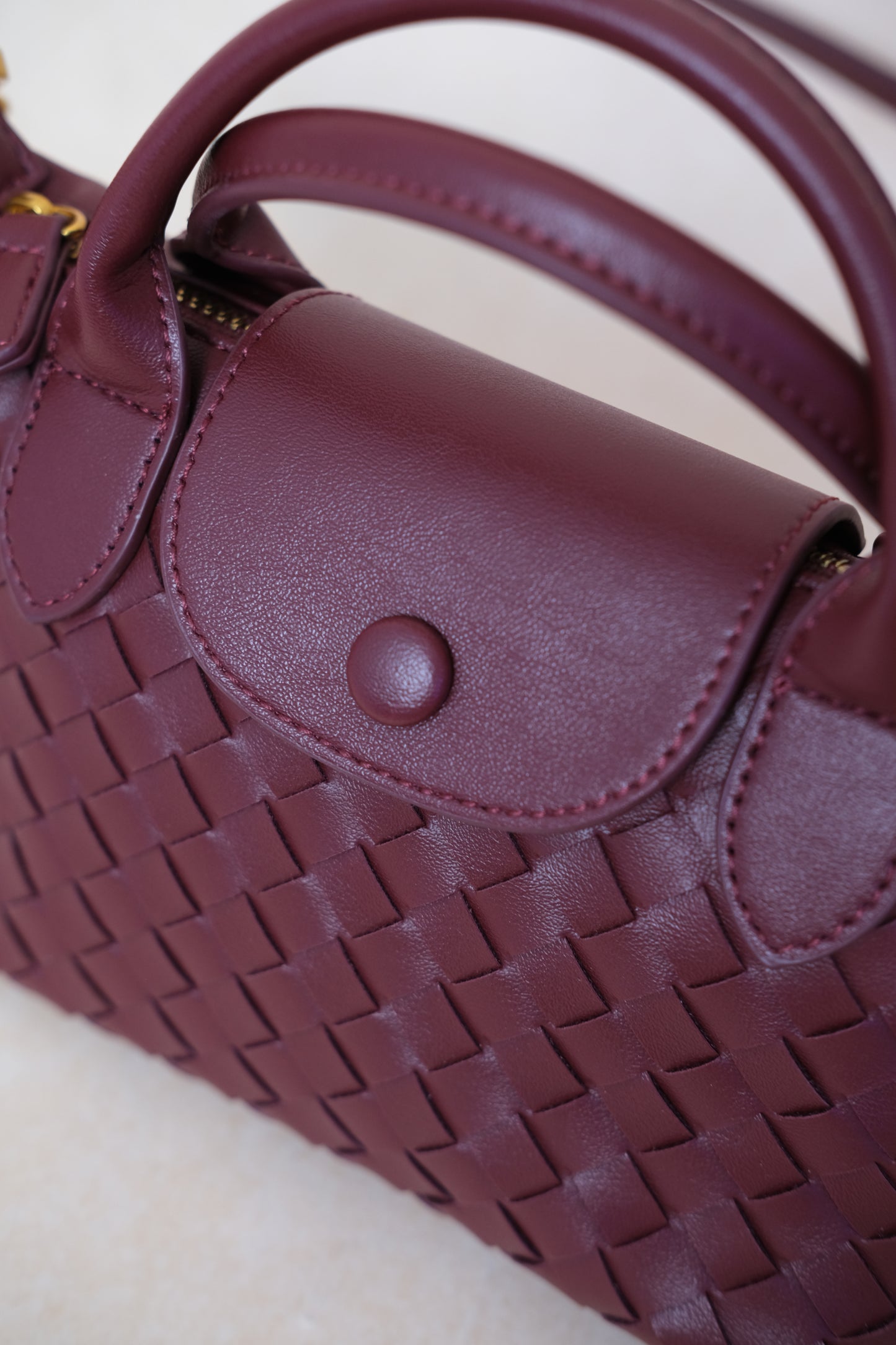 Artisan Véra Mini Carry Bag - Shinny Wine Red