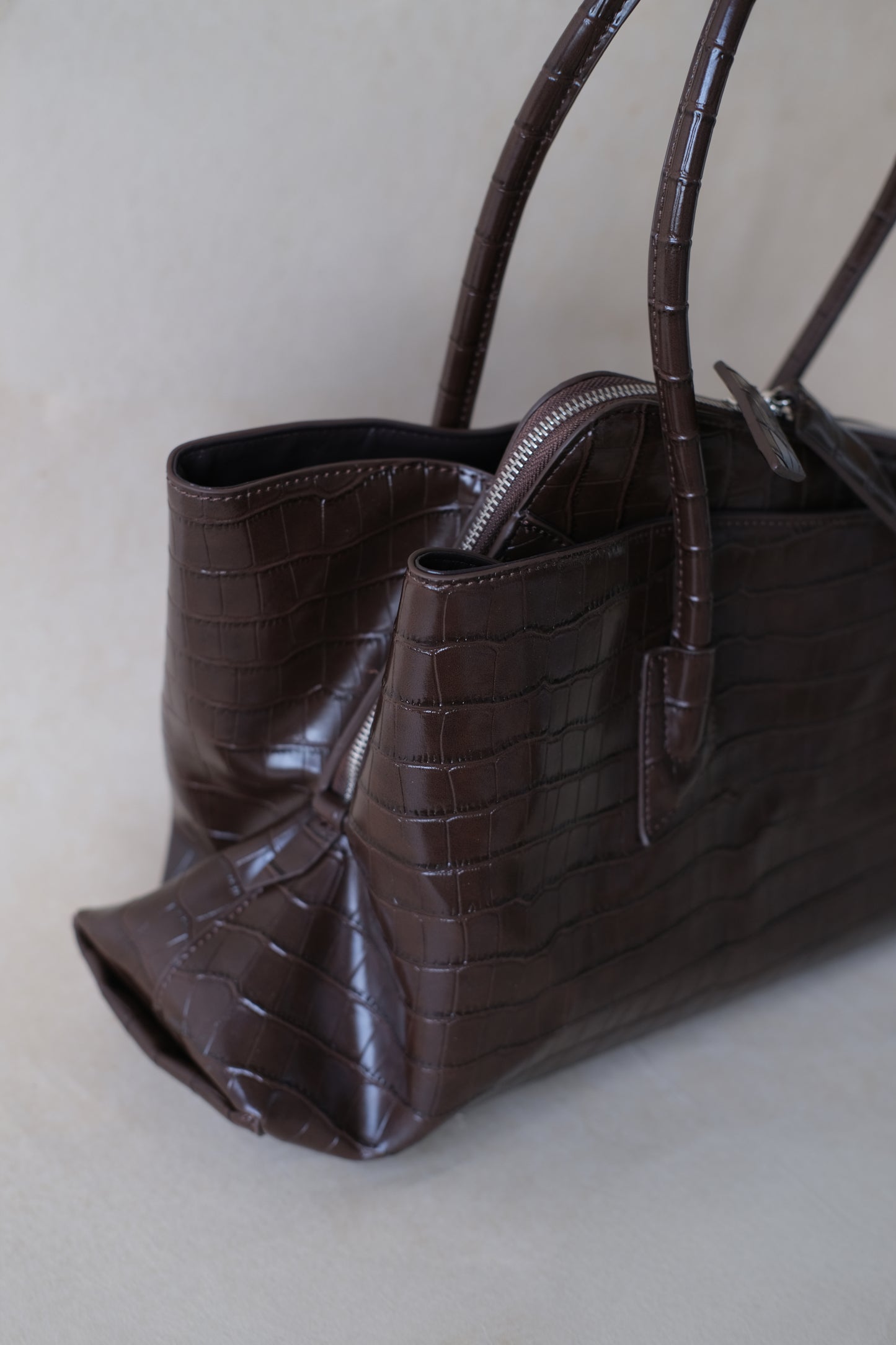 Barne Époque Tote - Coffee-colored Crocodile Pattern