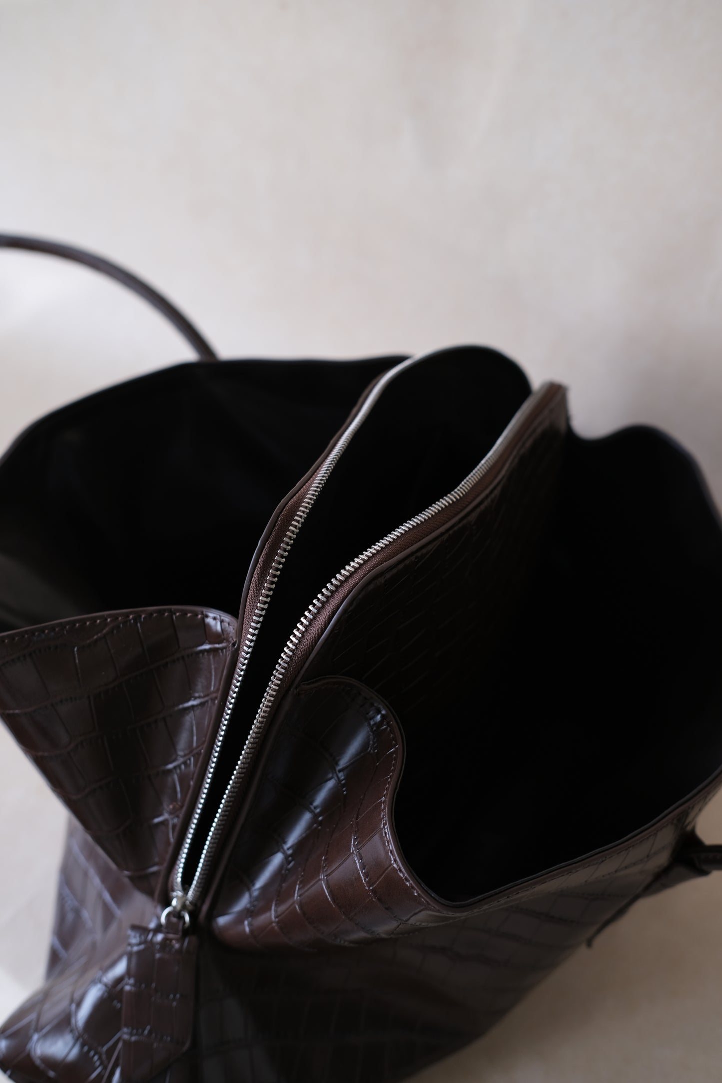 Barne Époque Tote - Coffee-colored Crocodile Pattern