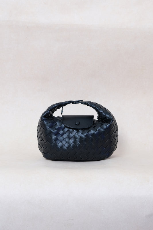 Artisan Aurelia Crescent Bag - Shinny Black