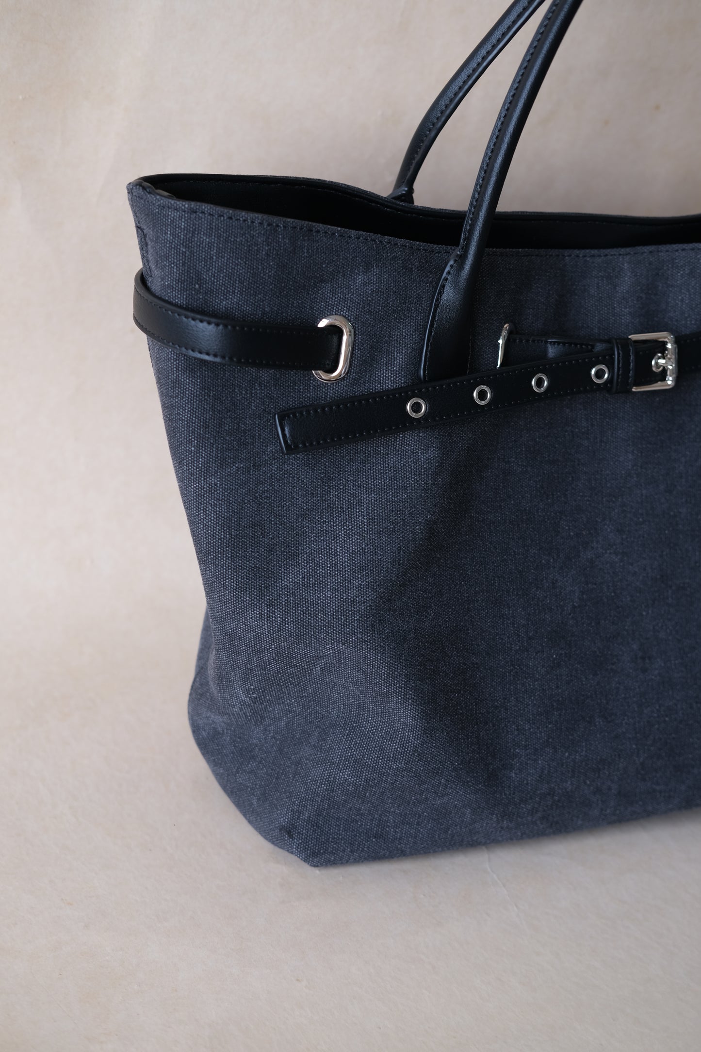 Élan Belted Canvas Tote - Black