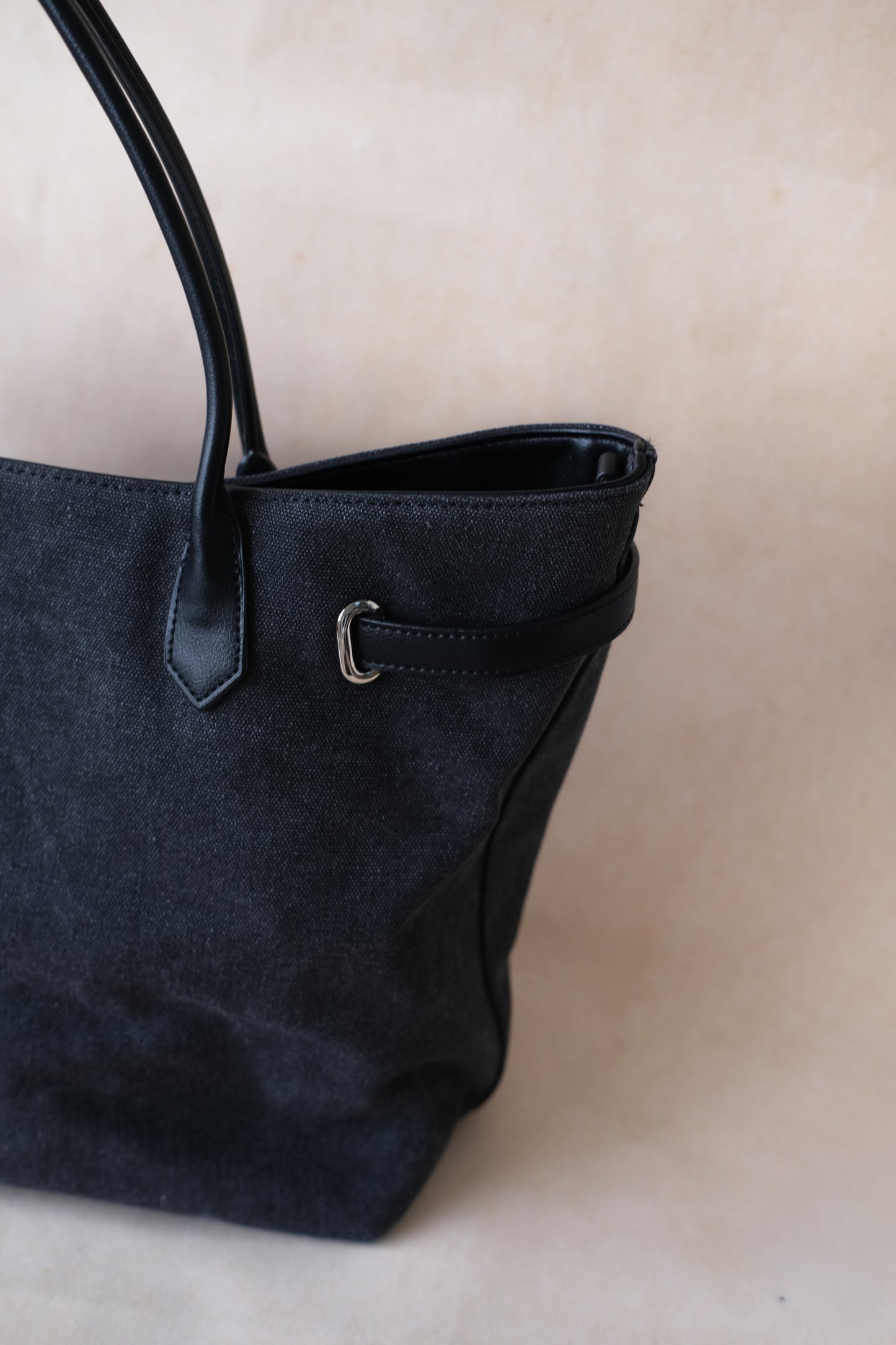 Élan Belted Canvas Tote - Black