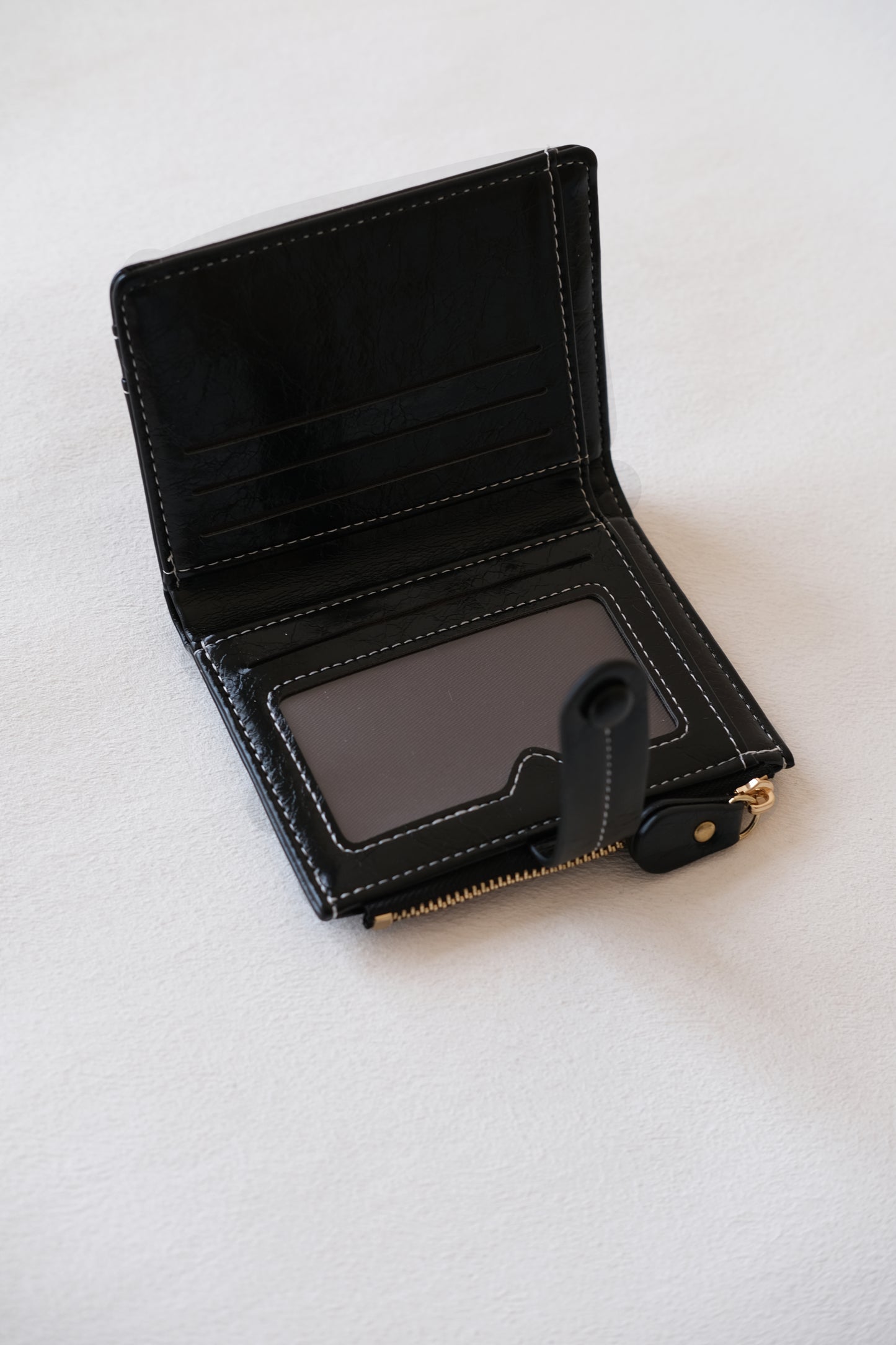 Vivienne Essential Wallet - Classic Black