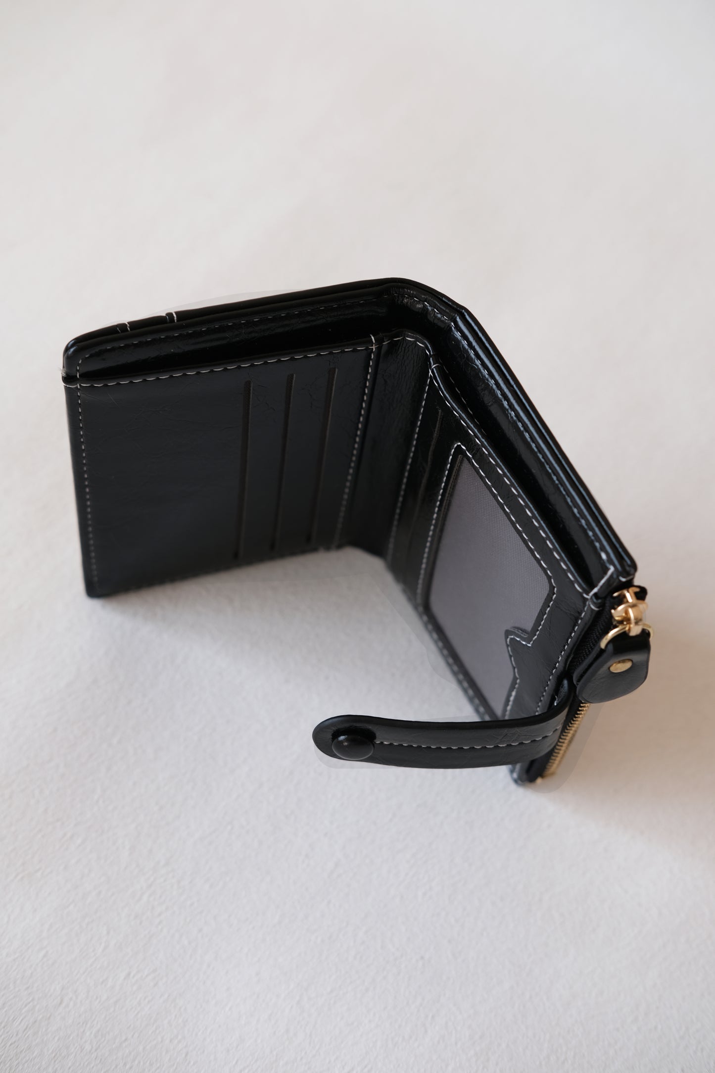 Vivienne Essential Wallet - Classic Black
