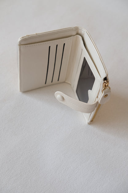 Vivienne Essential Wallet - White