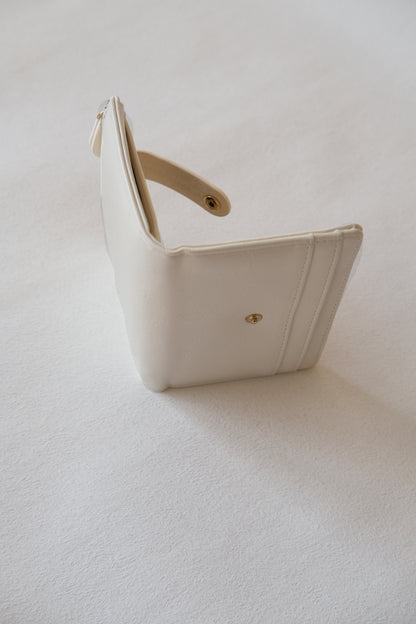 Vivienne Essential Wallet - White