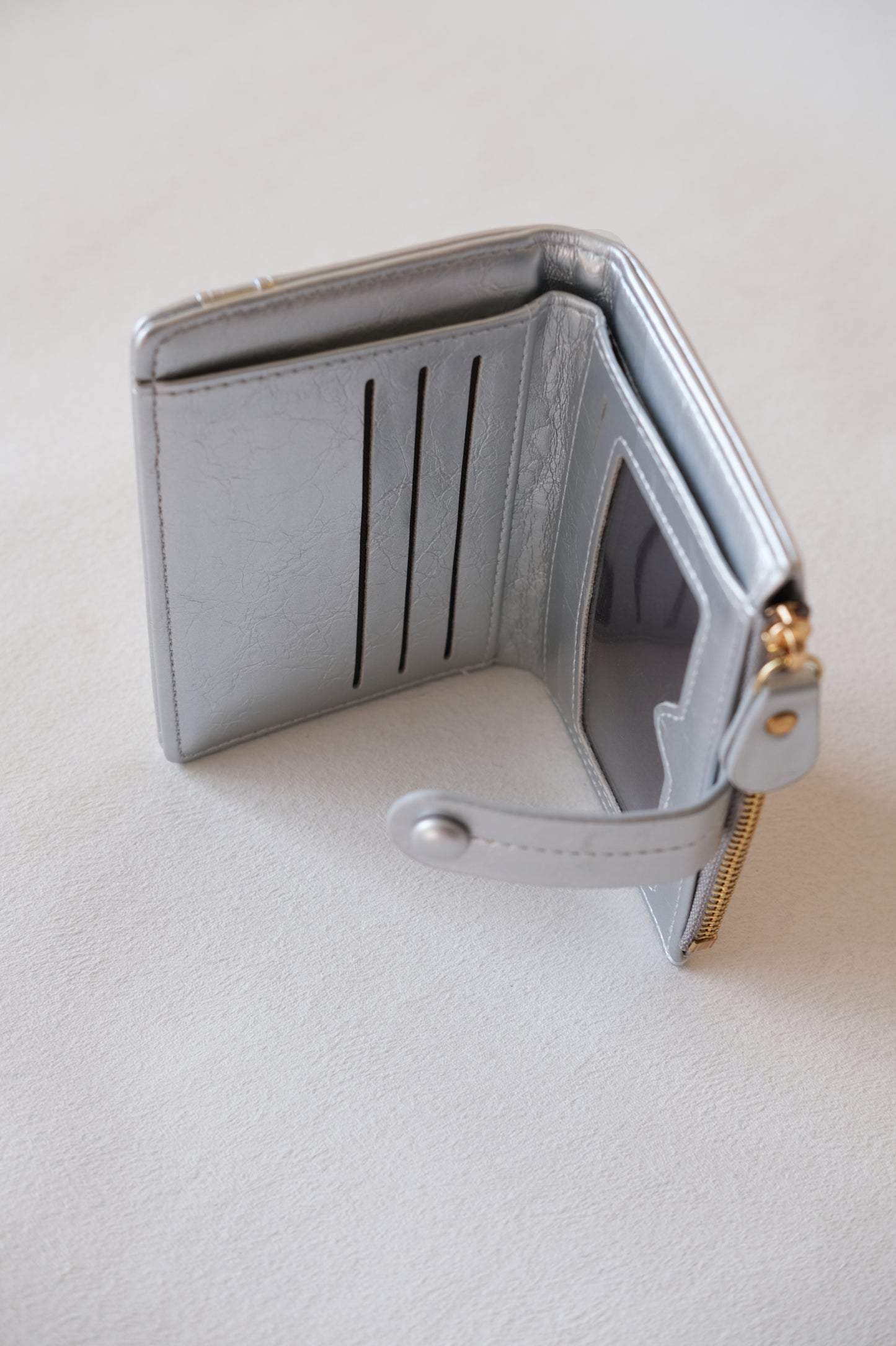 Vivienne Essential Wallet - Silver