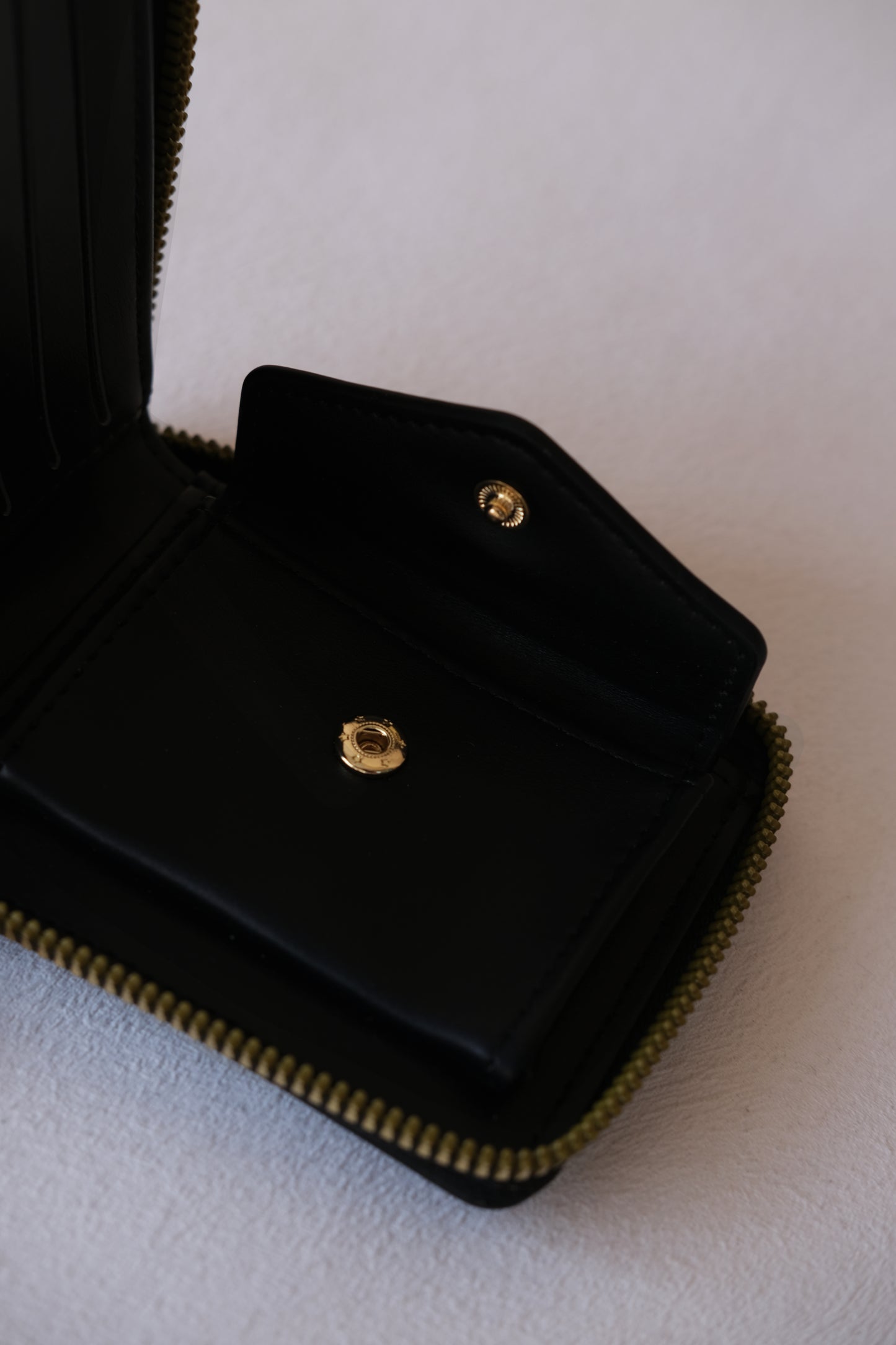 Serene Classic Wallet - Classic Black