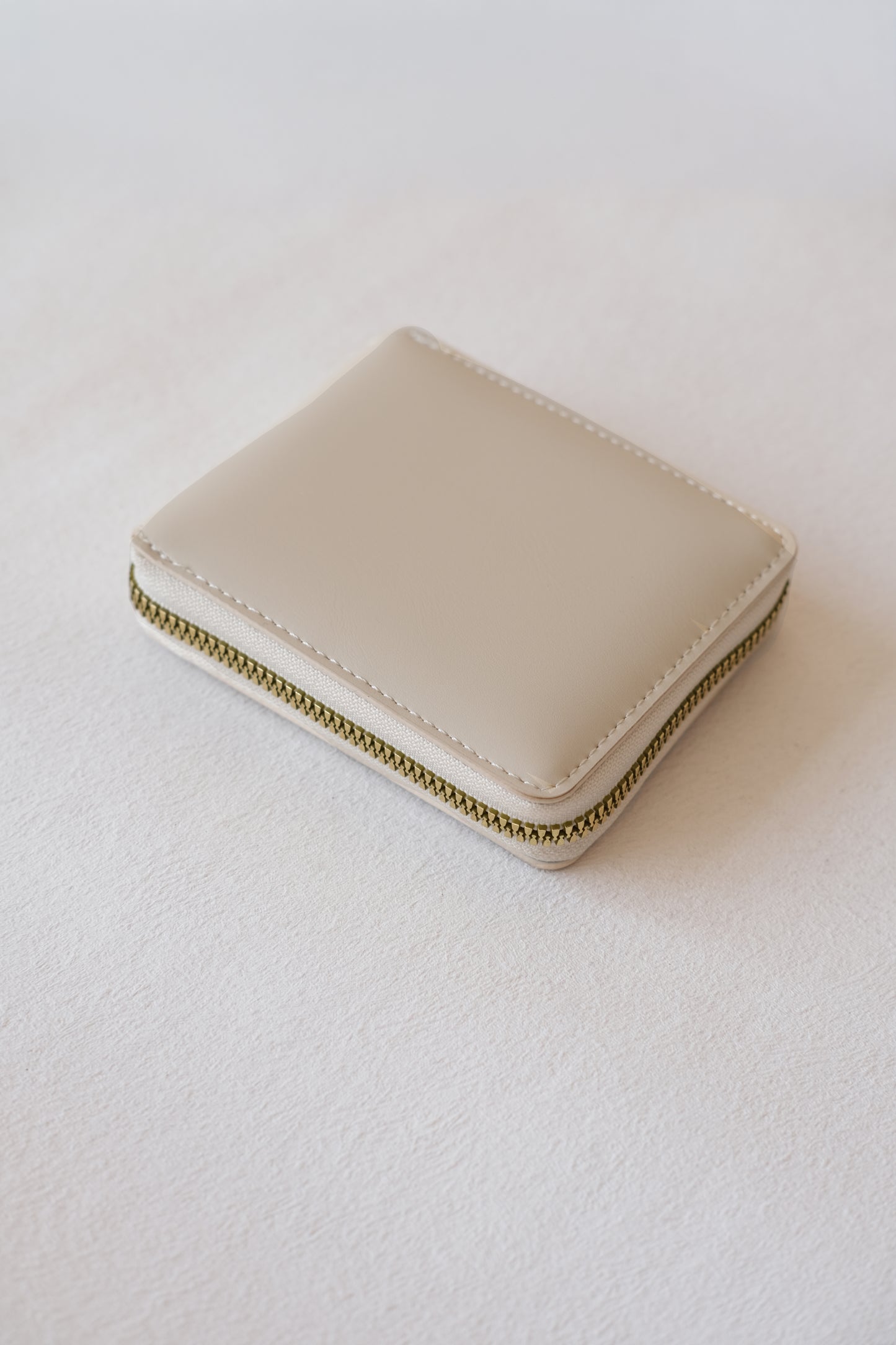 Serene Classic Wallet - White