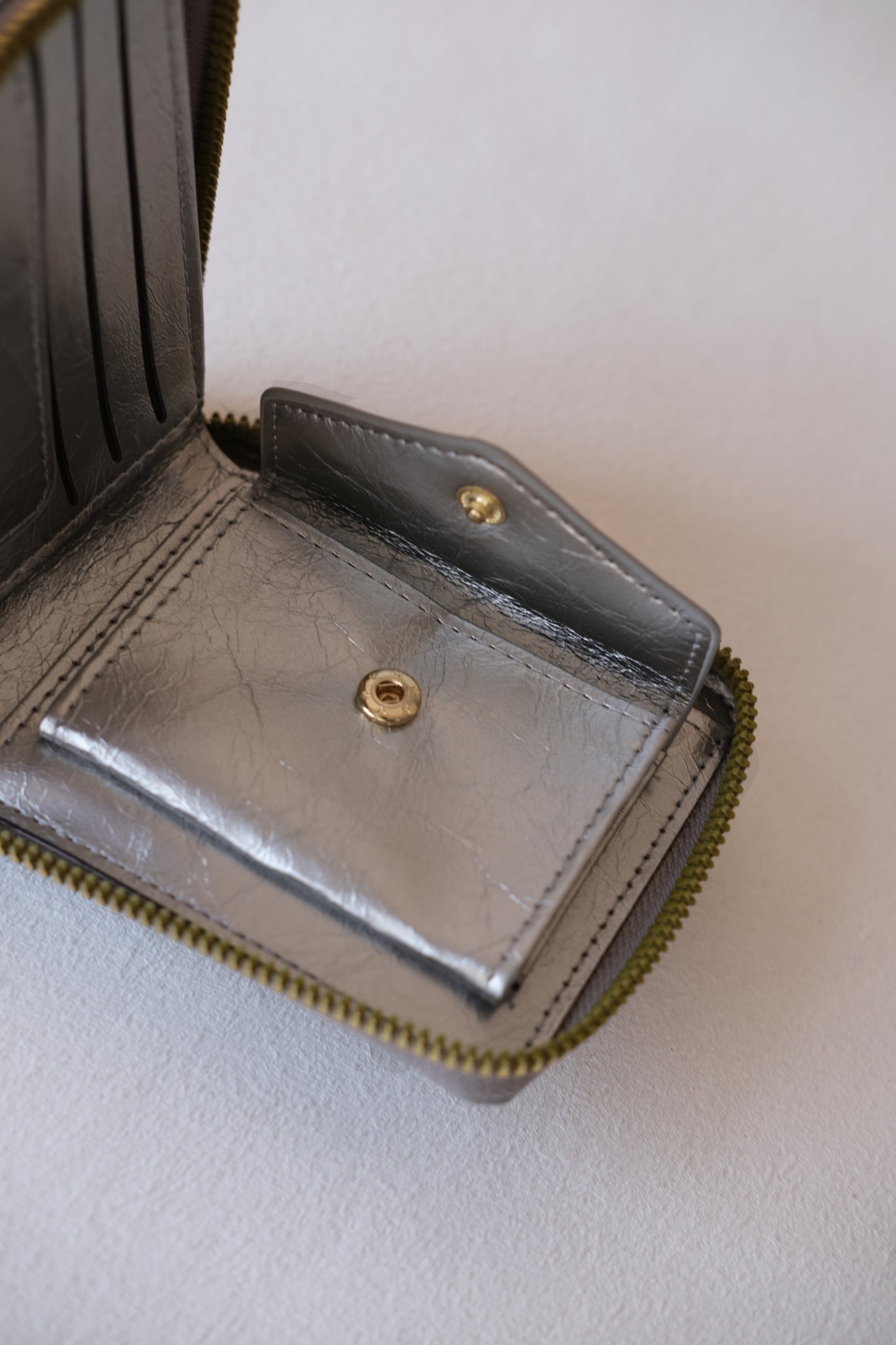 Serene Classic Wallet - Silver