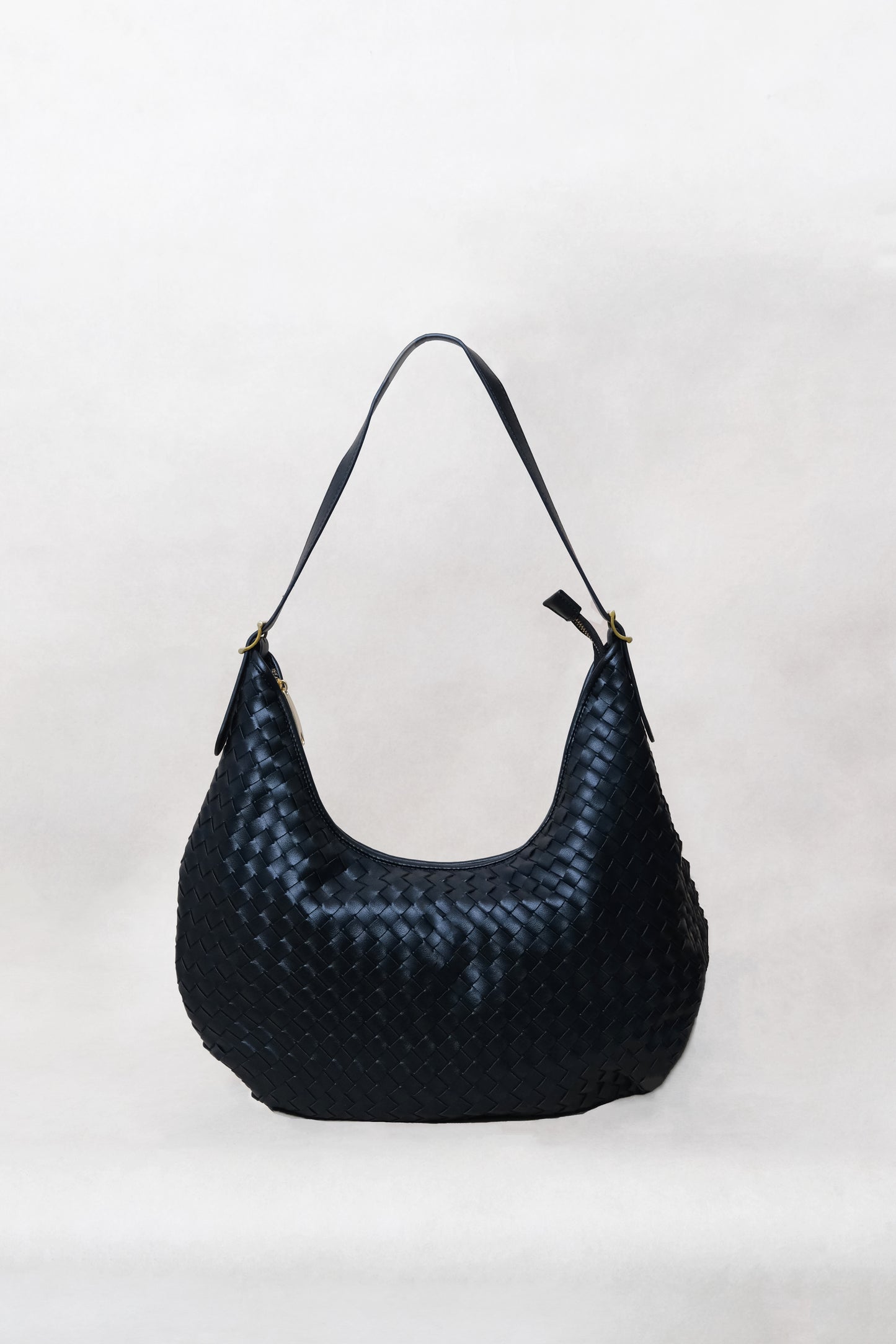 Artisan Classic Moon Bag - Shinny Black