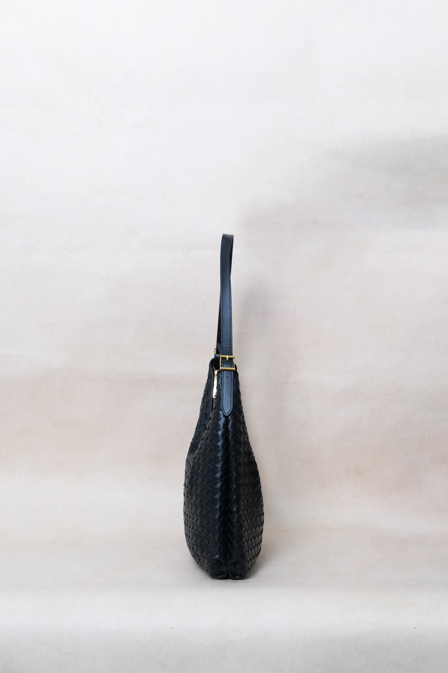 Artisan Classic Moon Bag - Shinny Black