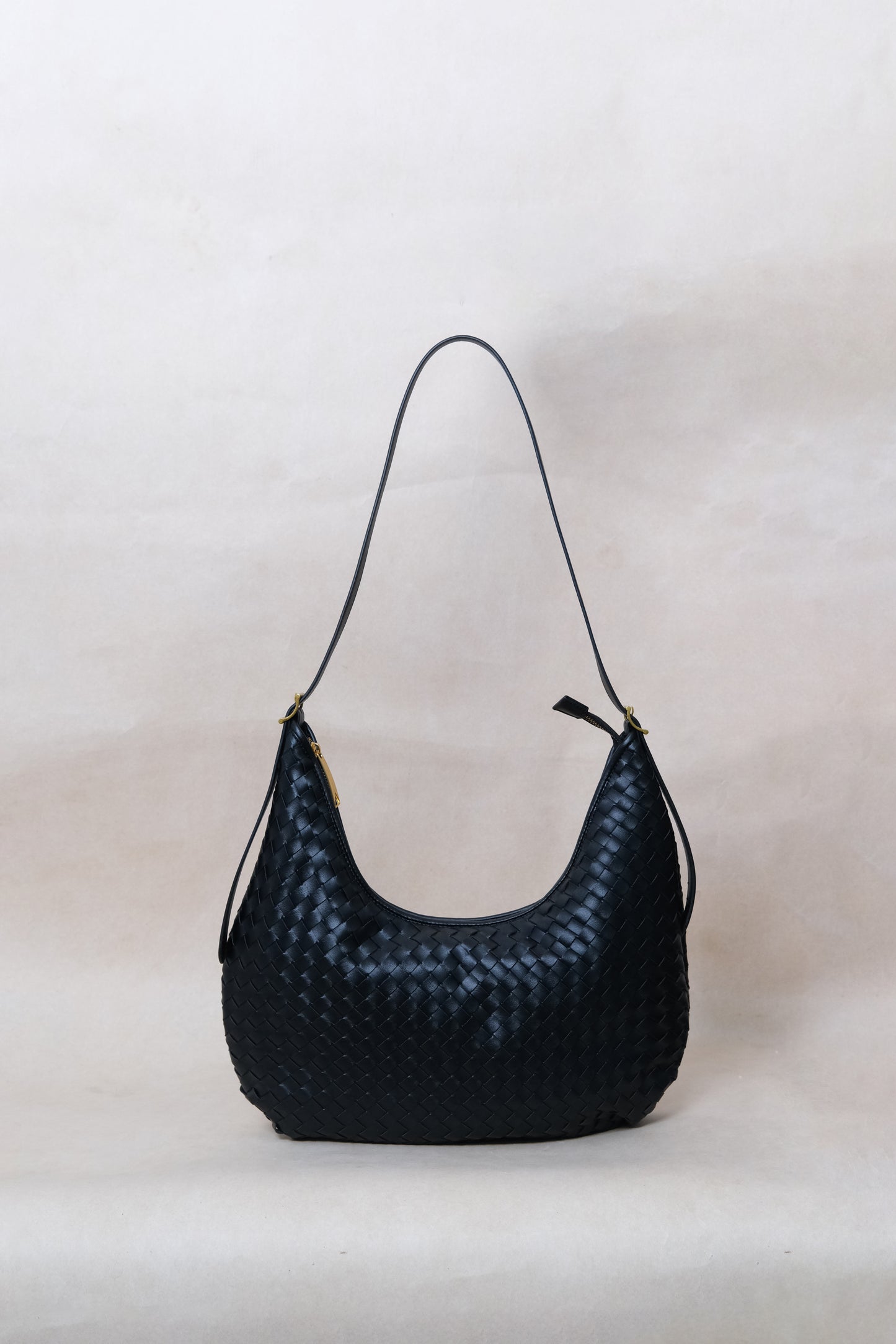 Artisan Classic Moon Bag - Shinny Black