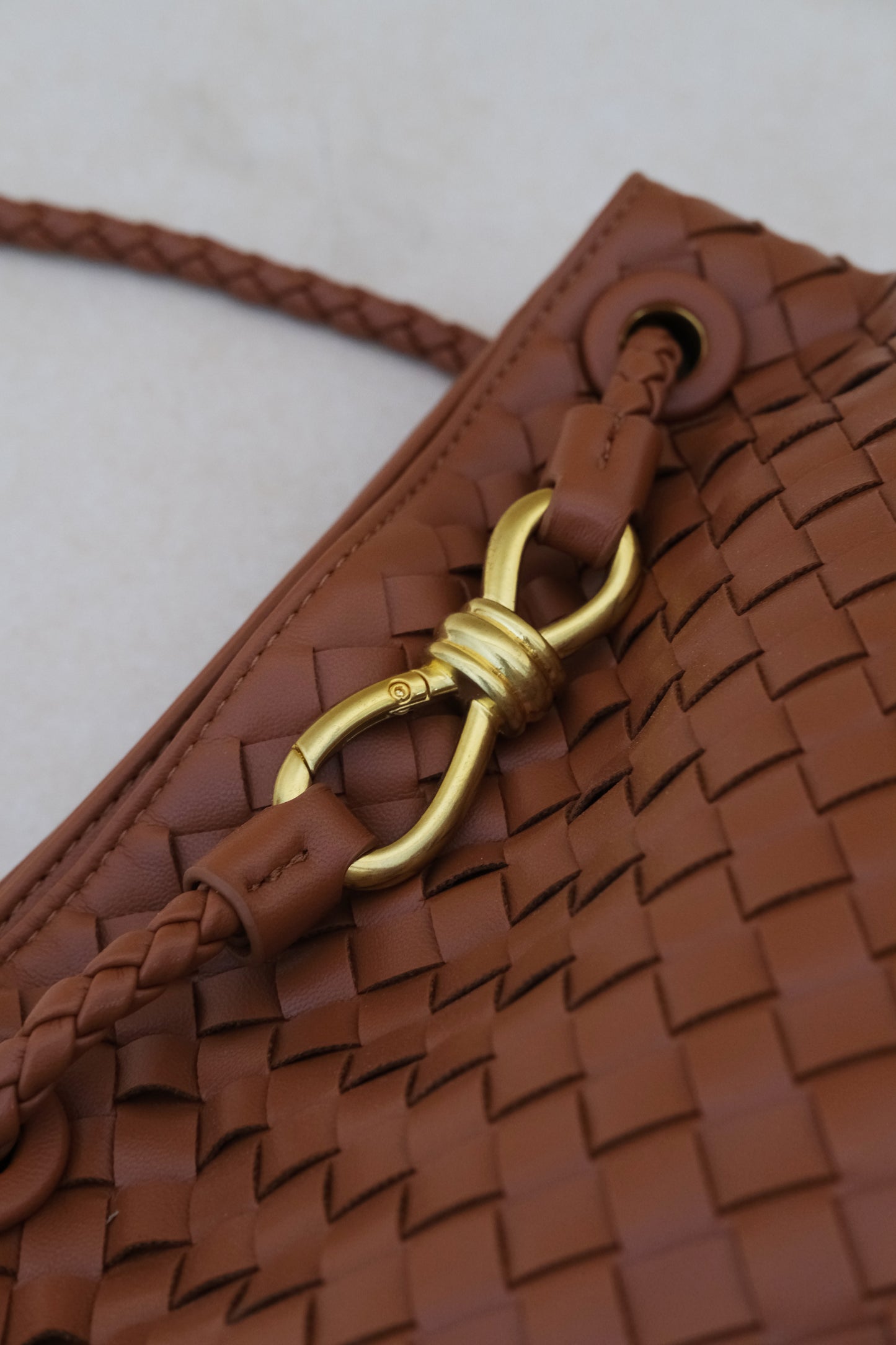 Artisan Urban Carry Bag - Shinny Chestnut