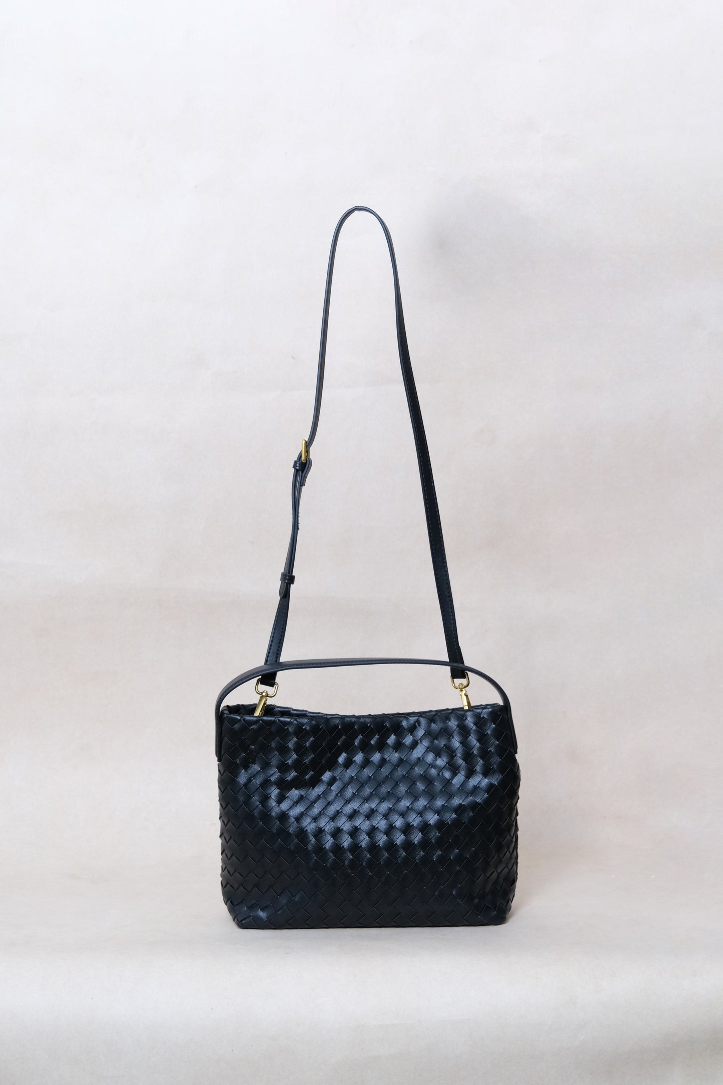 Artisan Veloura Tote Bag - Classic Black