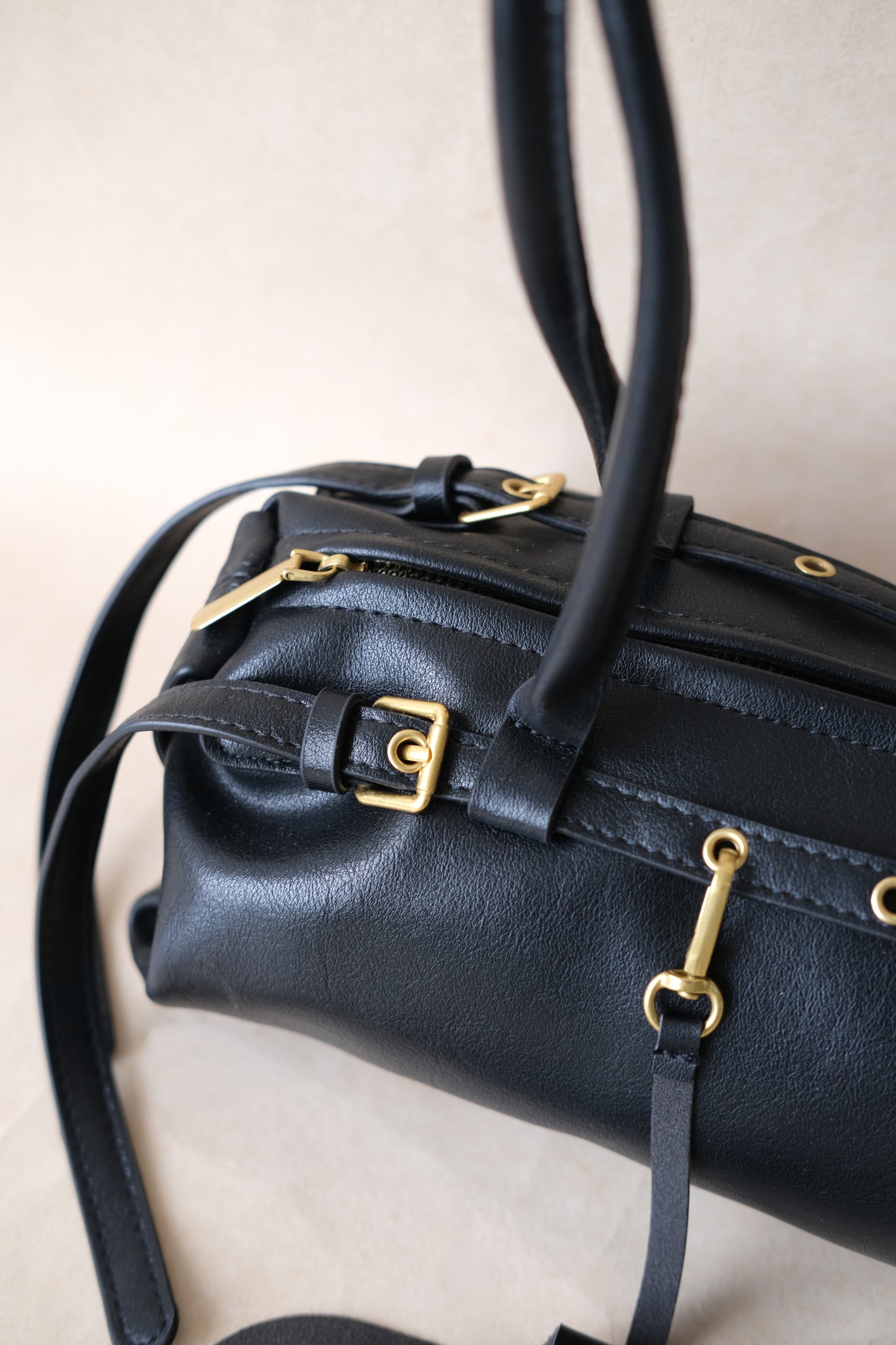 Aurora Classic Dome Bag - Classic Black