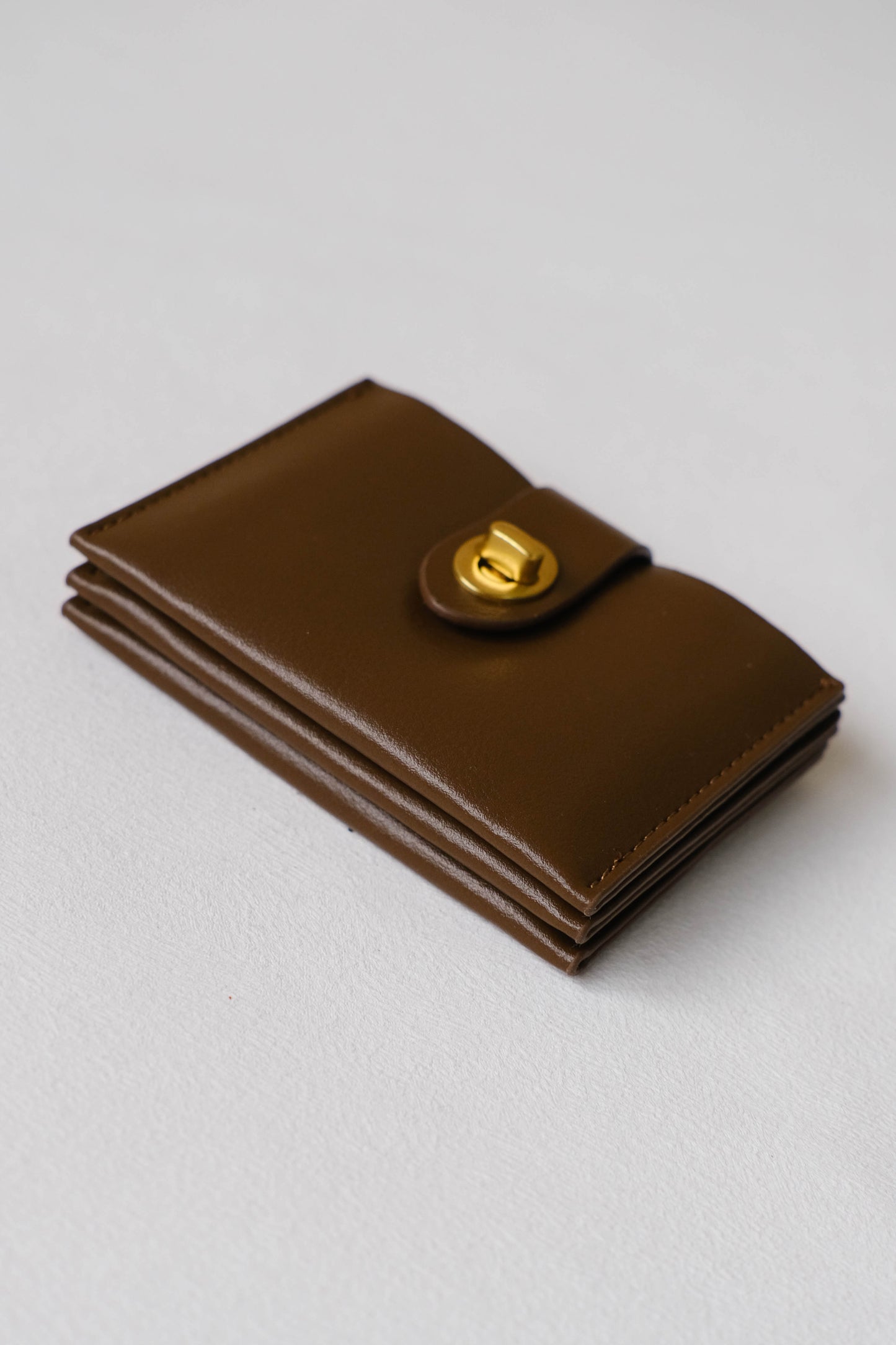 The Multi-Card Wallet In Brown