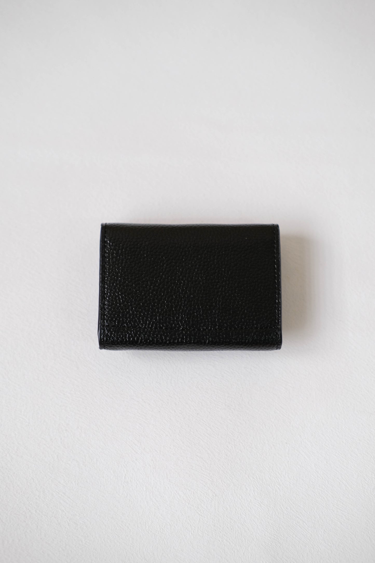 Oil Wax Lychee Textured Wallet In Classic Black