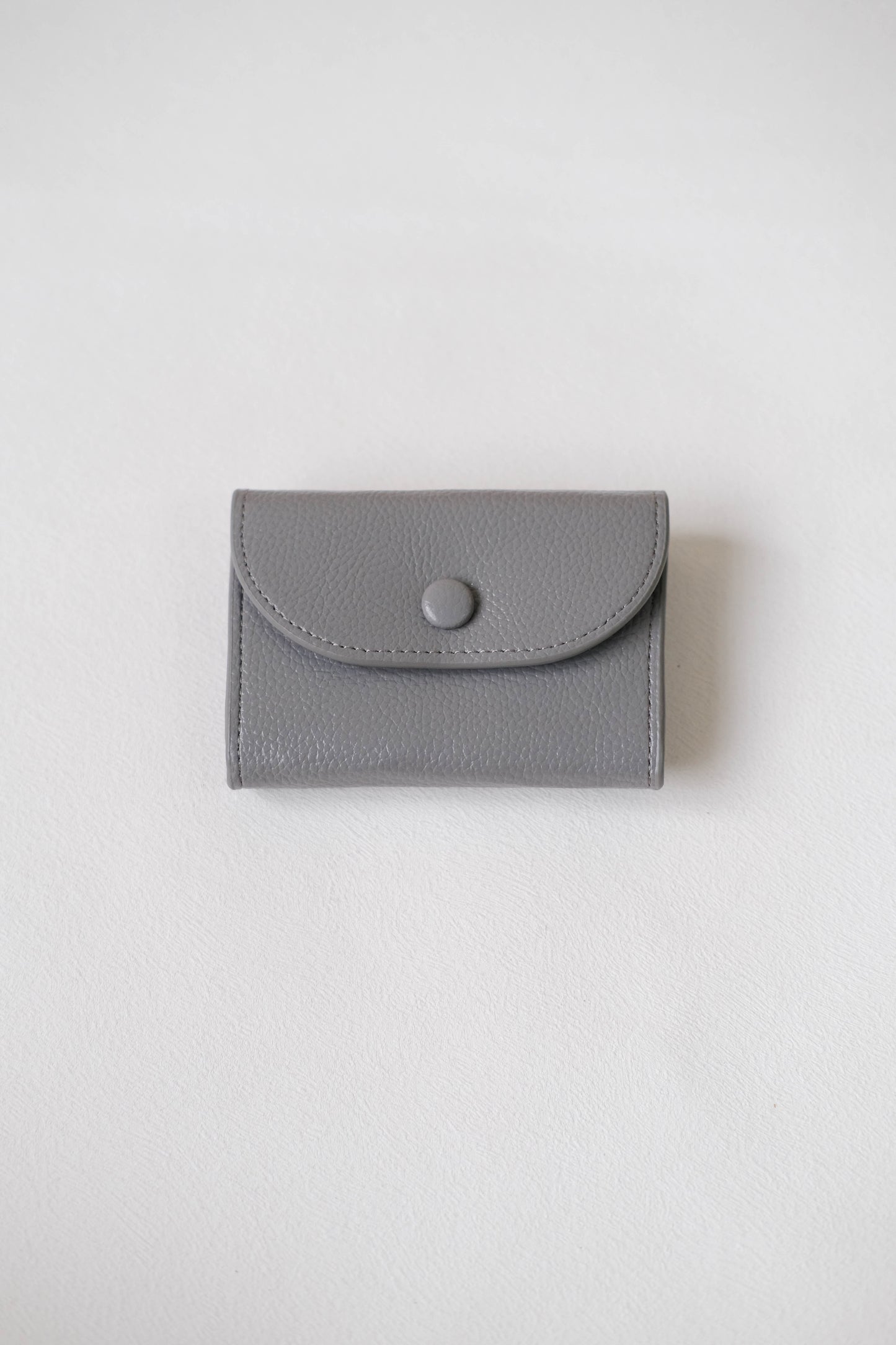 Oil Wax Lychee Textured Wallet In Grey