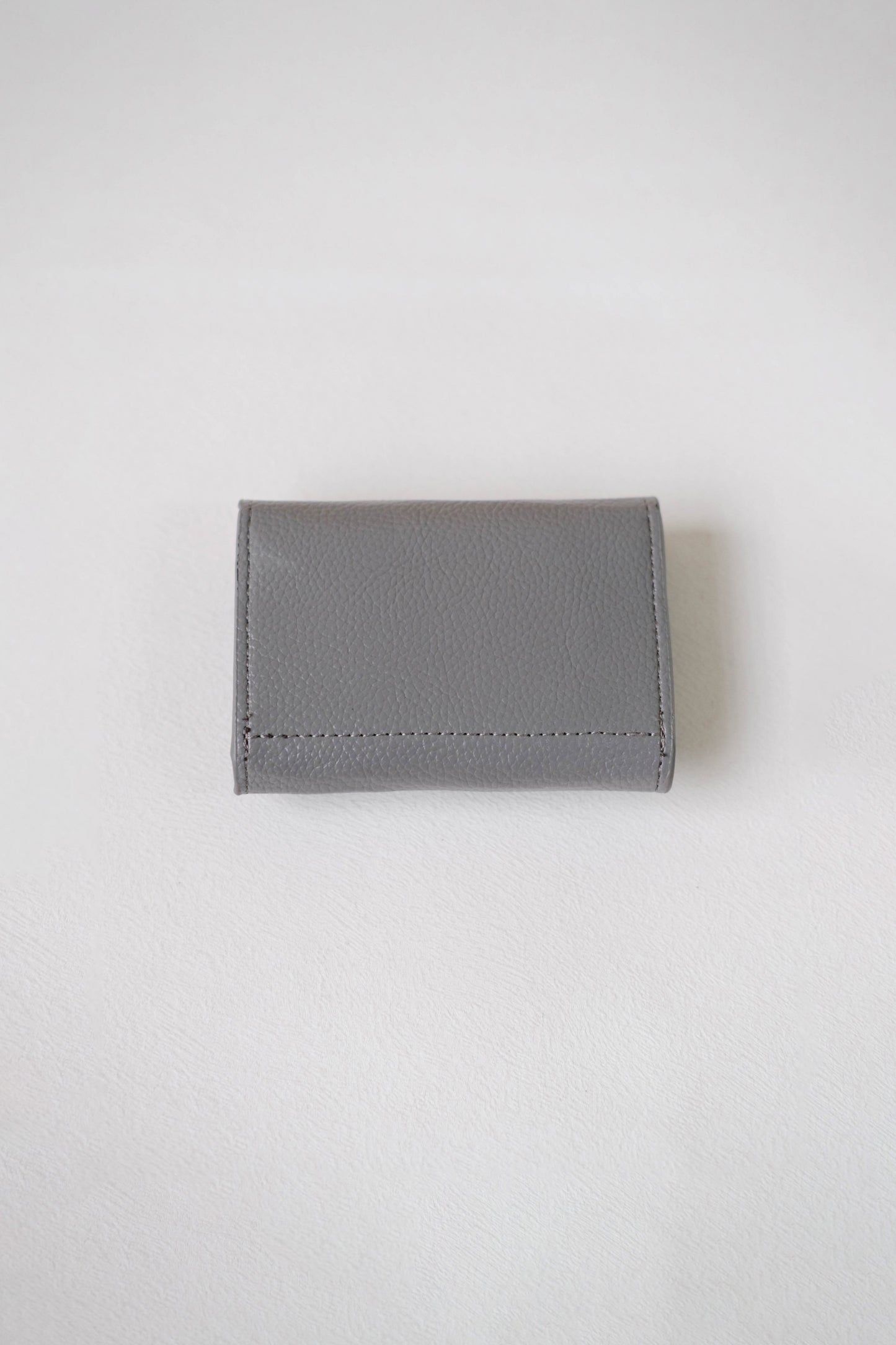 Oil Wax Lychee Textured Wallet In Grey