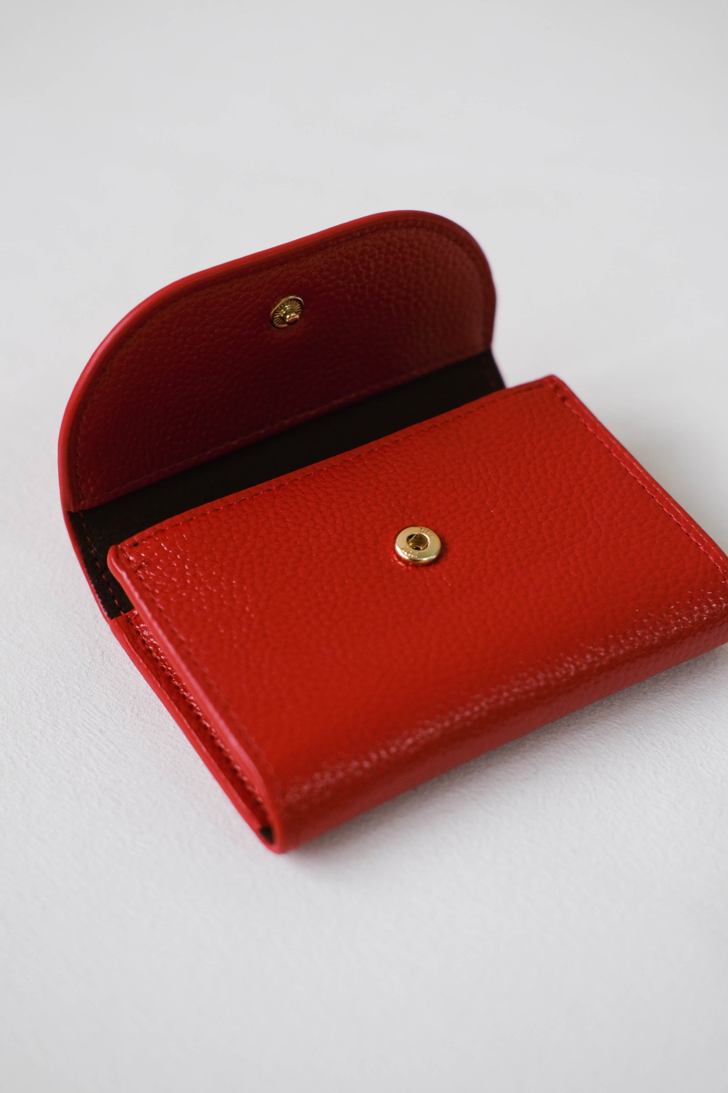 Oil Wax Lychee Textured Wallet In Red