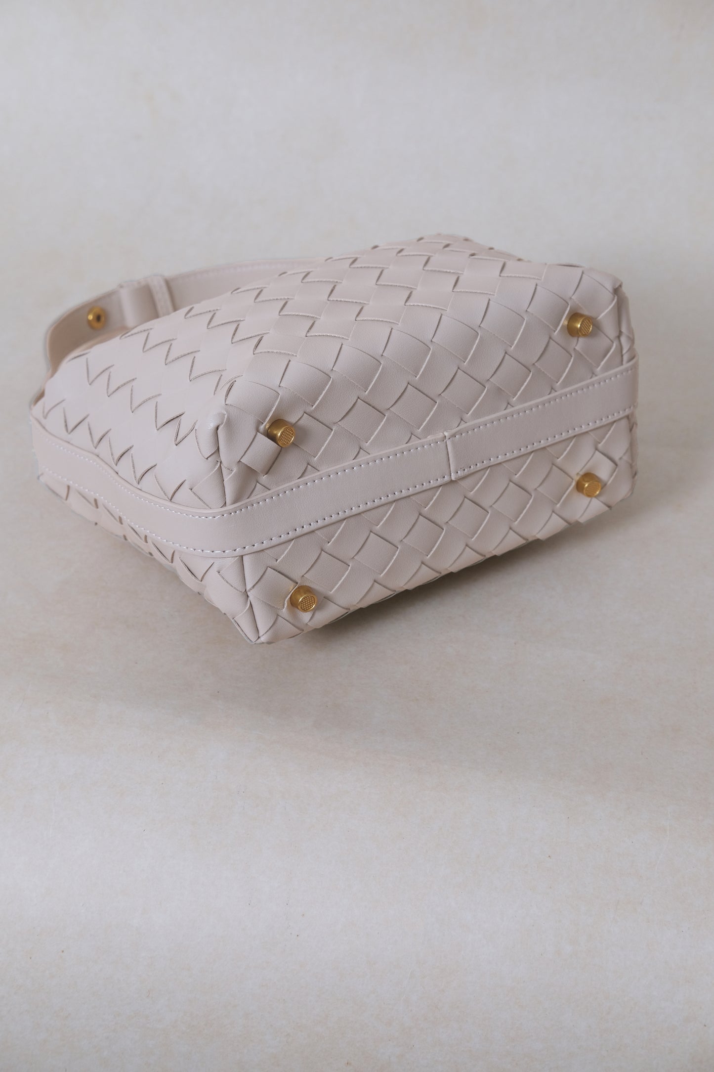 The Artisan Bag - White Sand