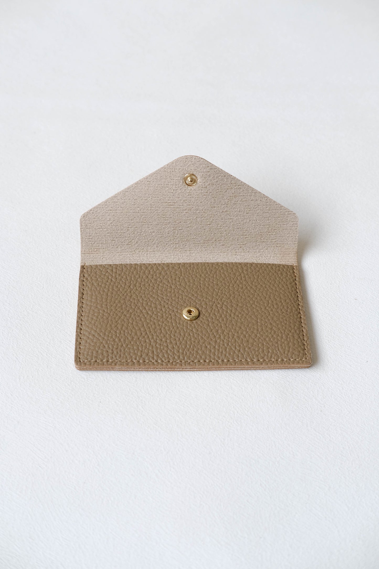 Airy Card Holder In Elephant Grey