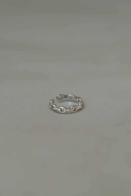 Mini french style chain ring in Sterling Silver