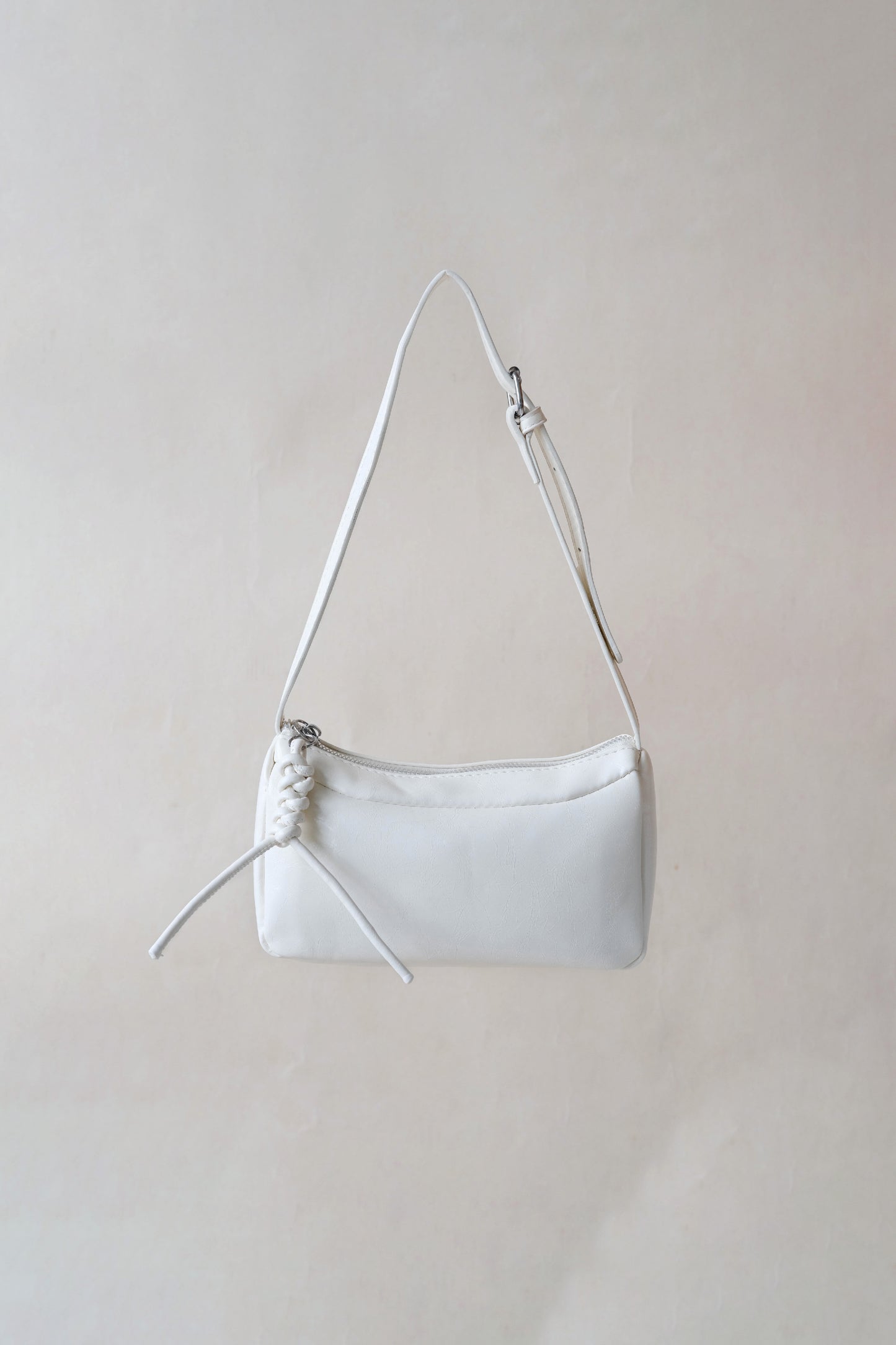 One Shoulder Underarm + Crossbody Pillow Bag In Cream White