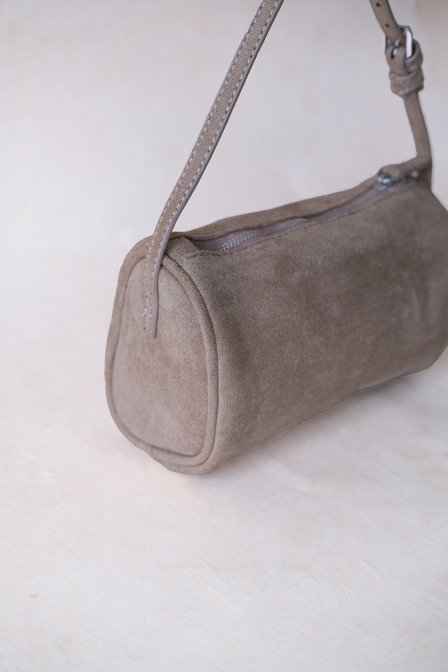 Matte Lumi Mini - Almond