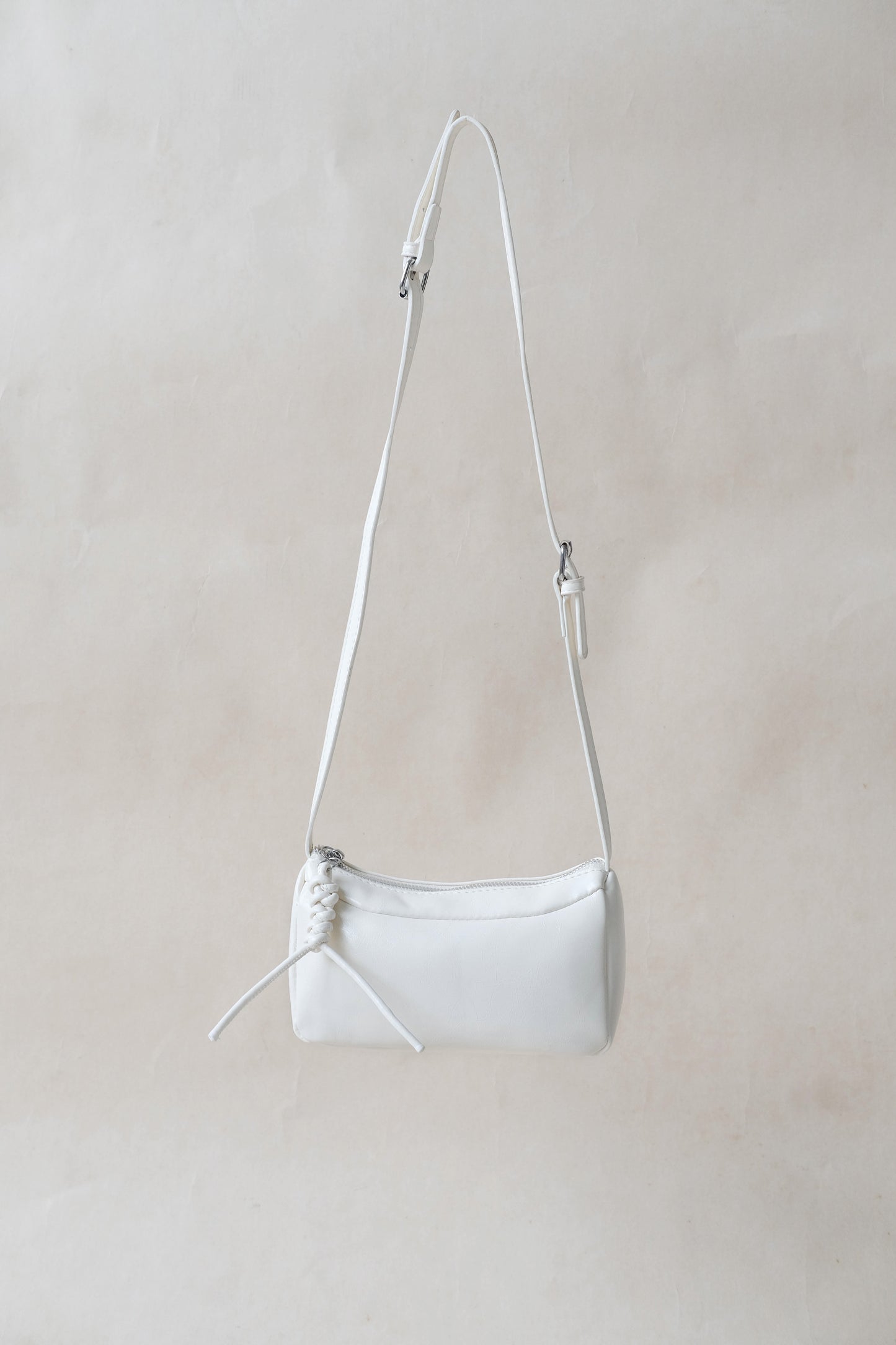 One Shoulder Underarm + Crossbody Pillow Bag In Cream White