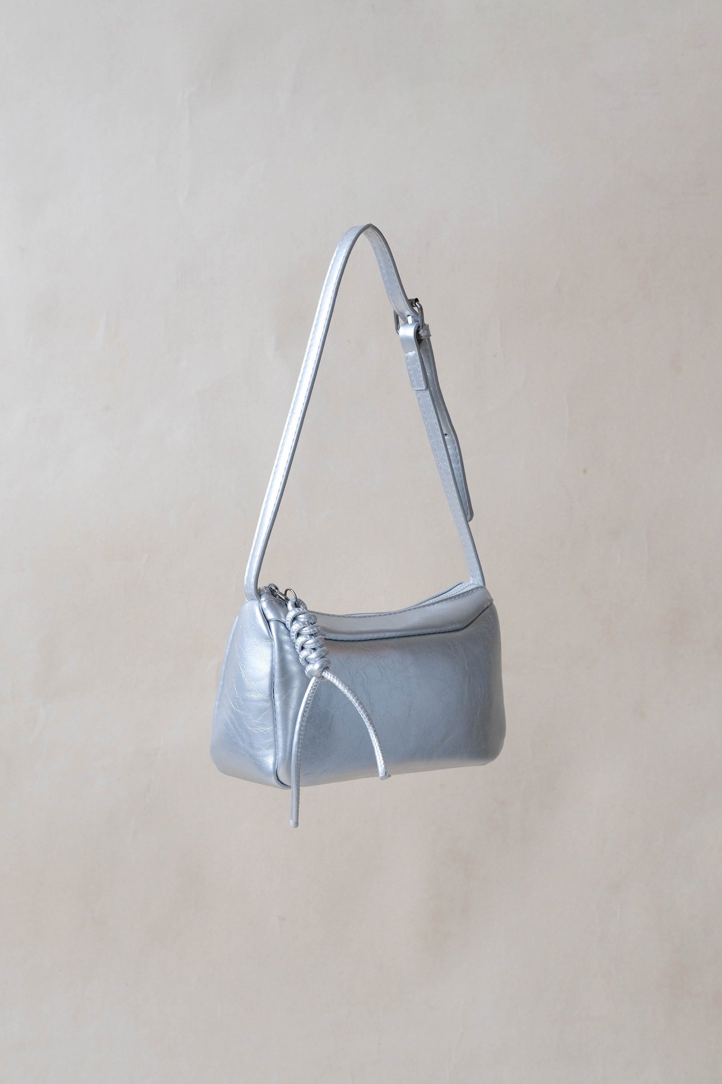 One Shoulder Underarm + Crossbody Pillow Bag In Silver