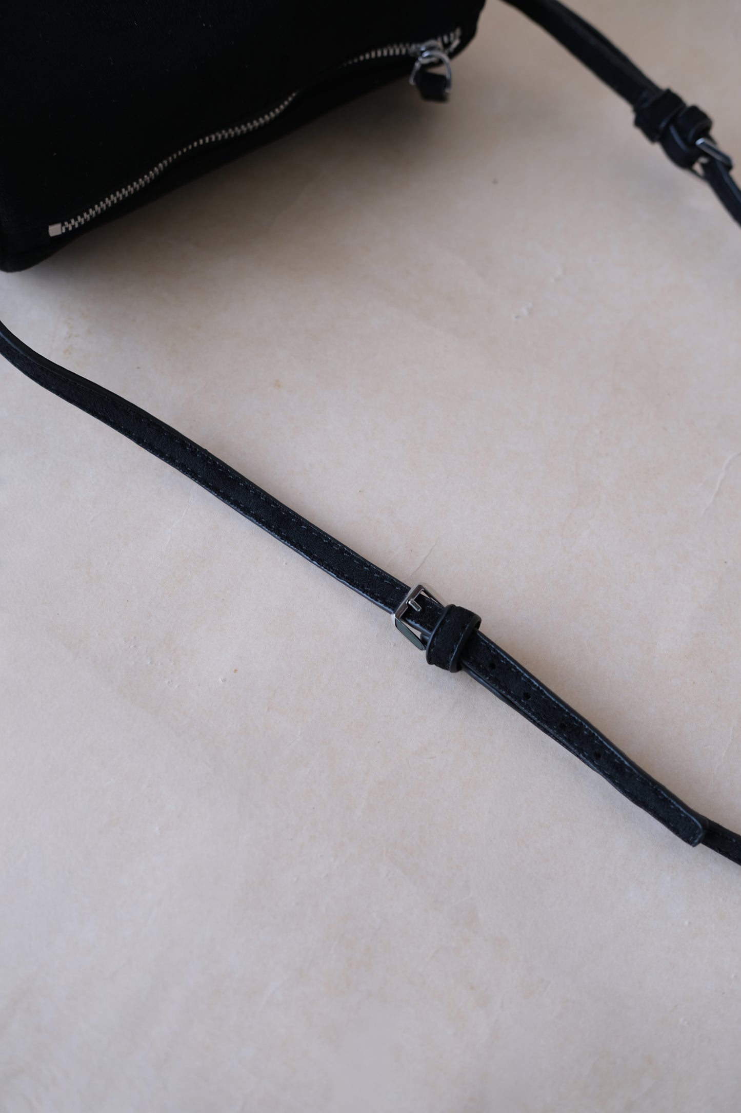 Matte Lumi Mini - Classic Black